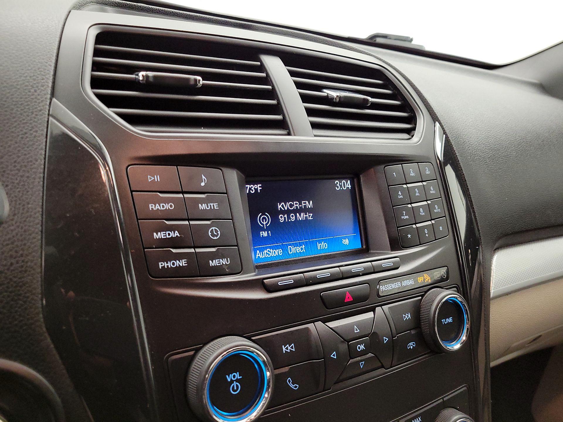 Thumbnail: 2019 Ford Explorer - 15