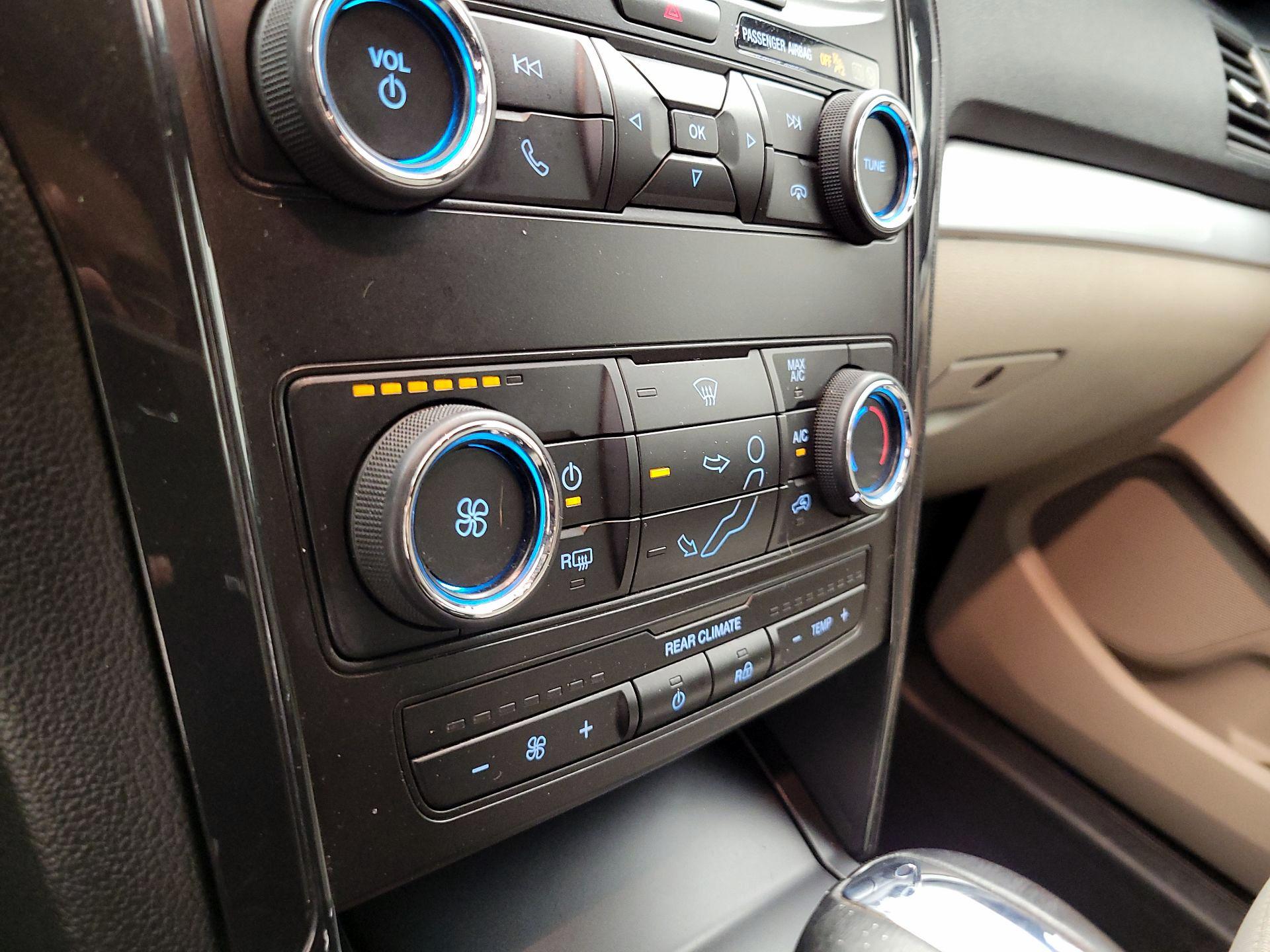 Thumbnail: 2019 Ford Explorer - 16