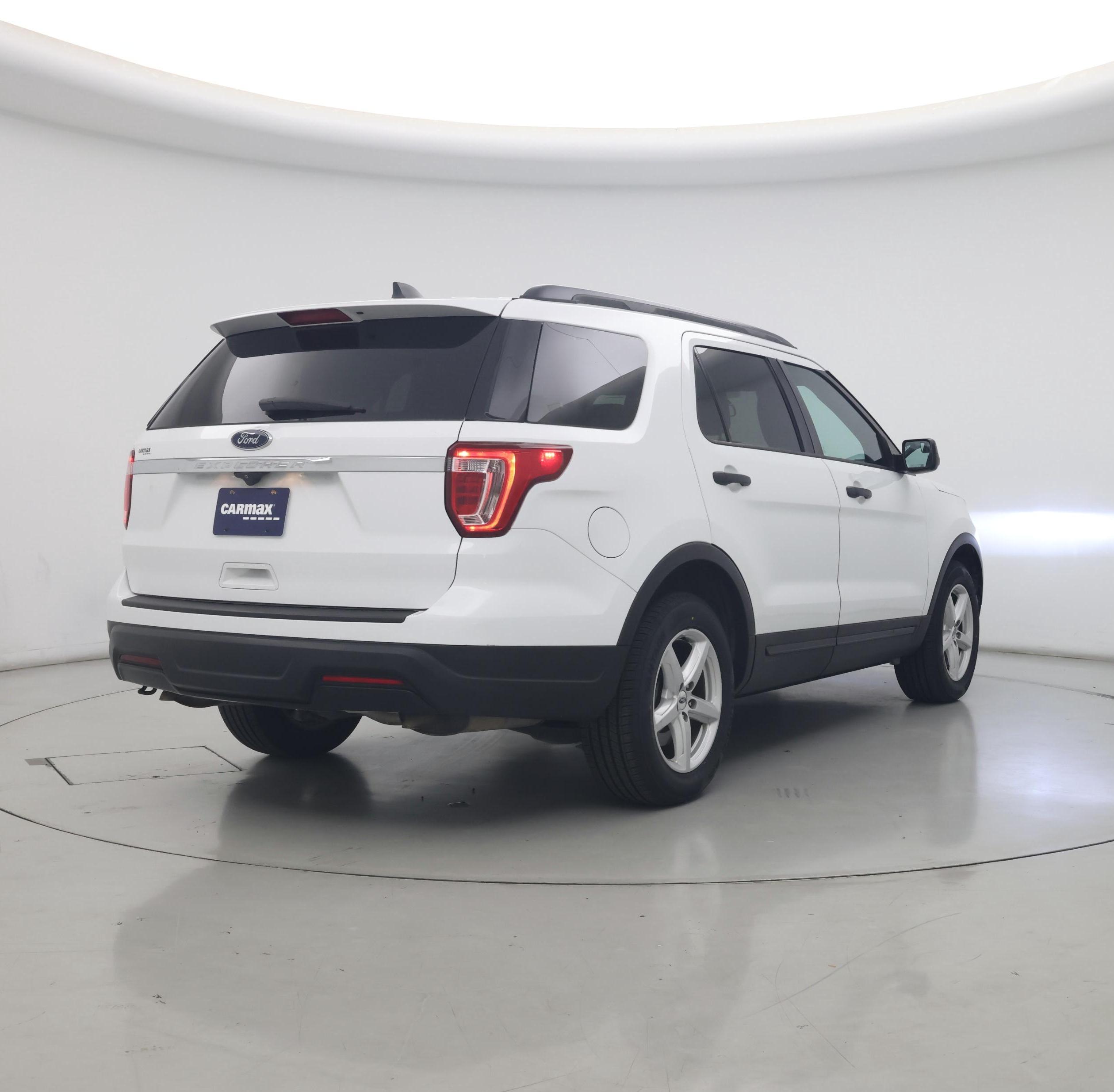 Thumbnail: 2019 Ford Explorer - 8