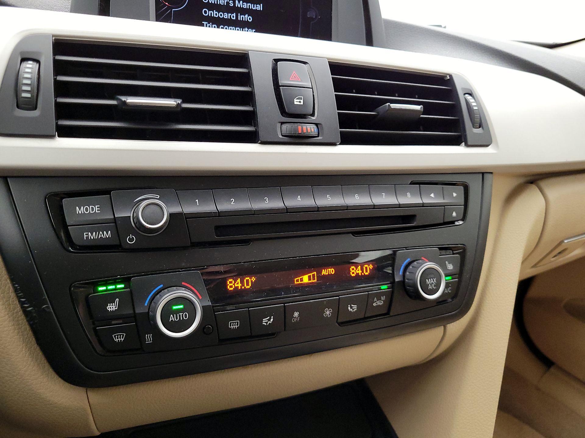 Thumbnail: 2015 BMW 3 Series - 15