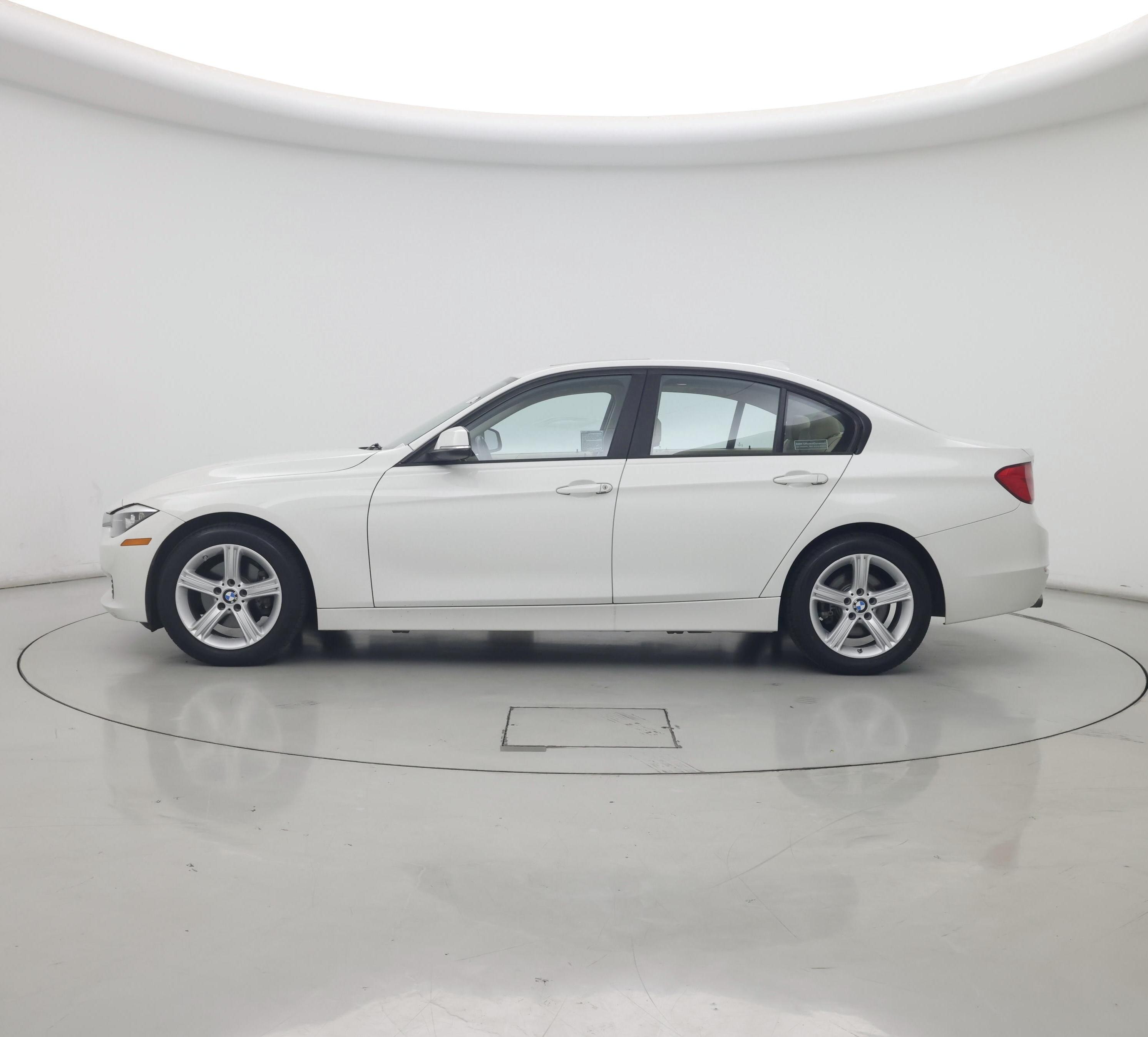 Thumbnail: 2015 BMW 3 Series - 3