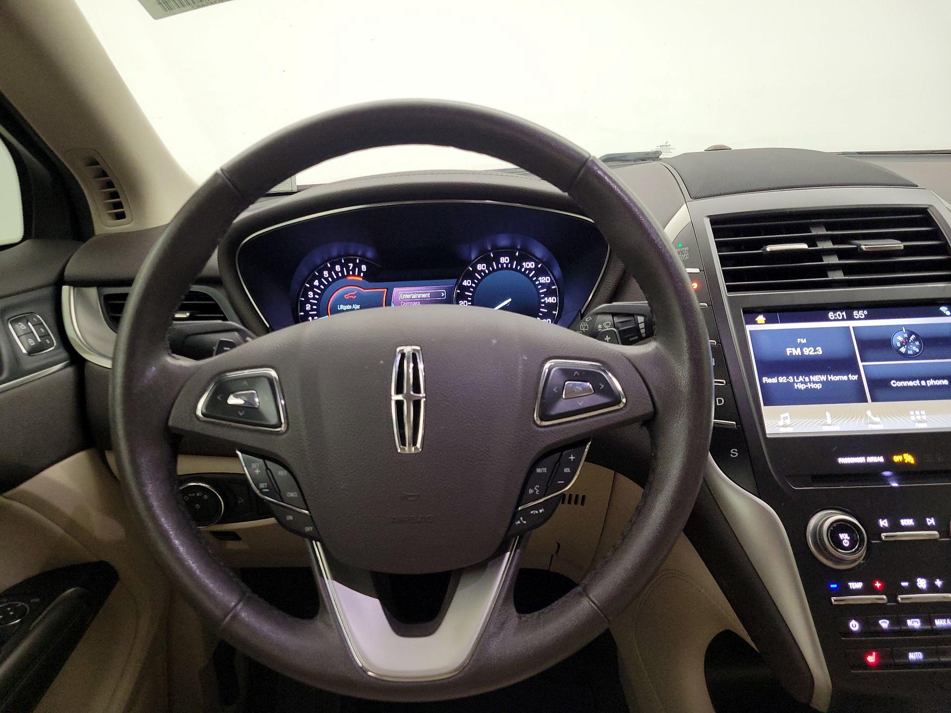 Thumbnail: 2019 Lincoln MKC - 10