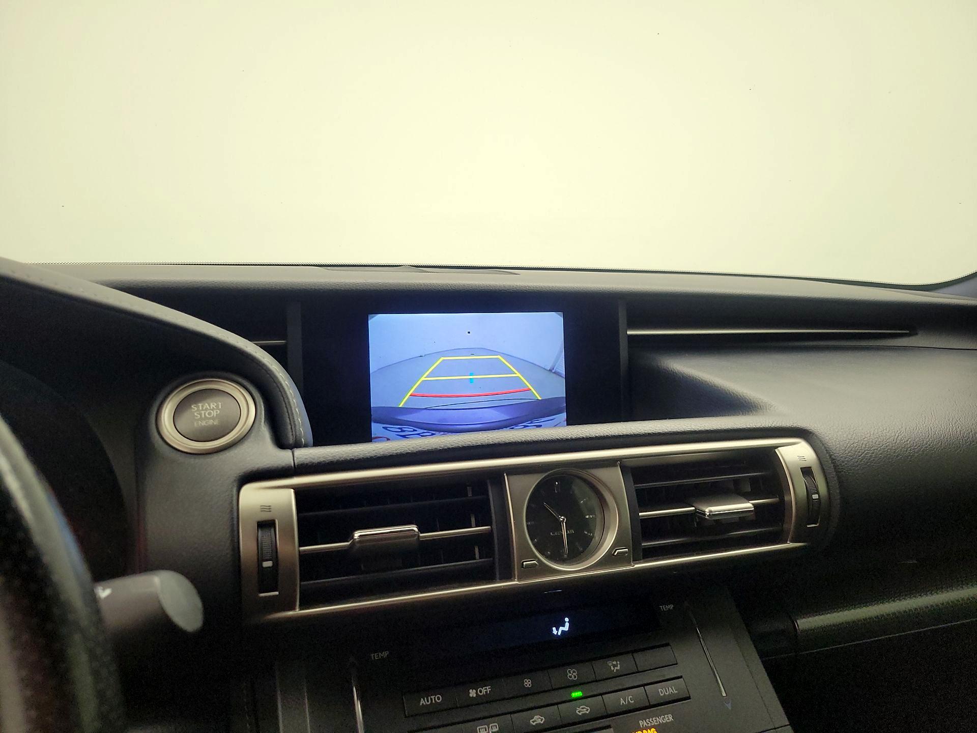 Thumbnail: 2016 Lexus IS - 15