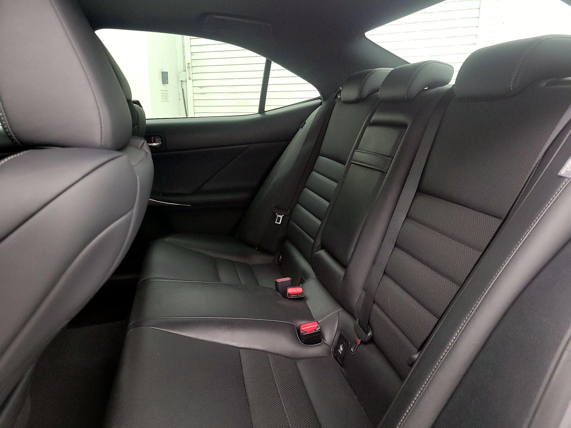 Thumbnail: 2016 Lexus IS - 20