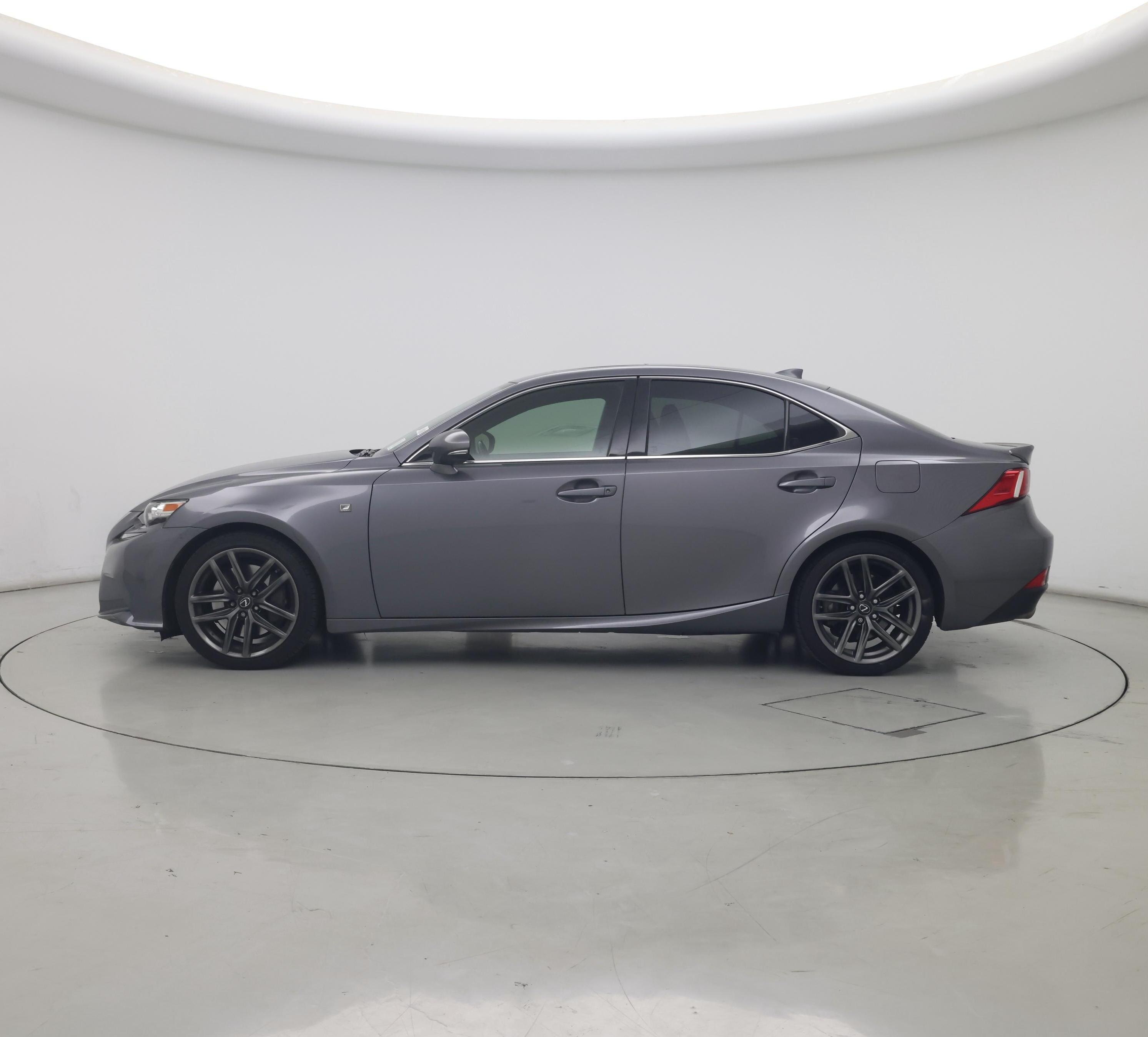 Thumbnail: 2016 Lexus IS - 3