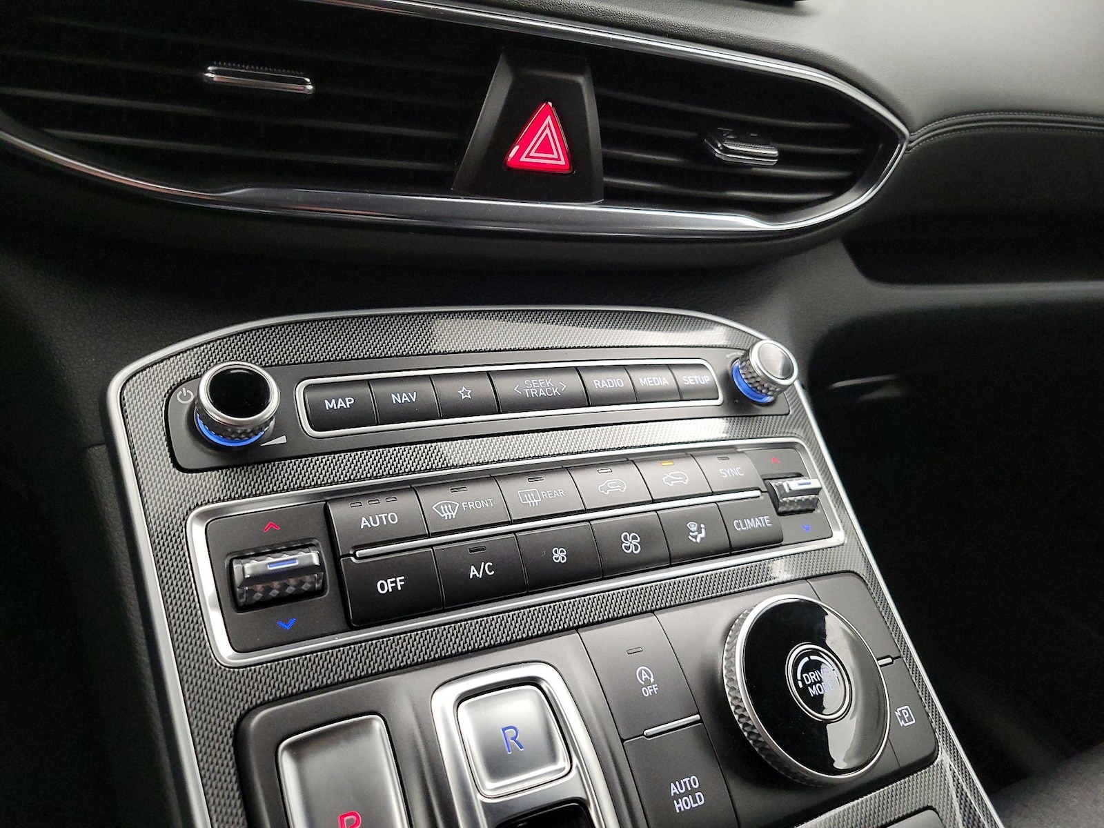 2023 Hyundai Santa Fe SEL - Photo 18