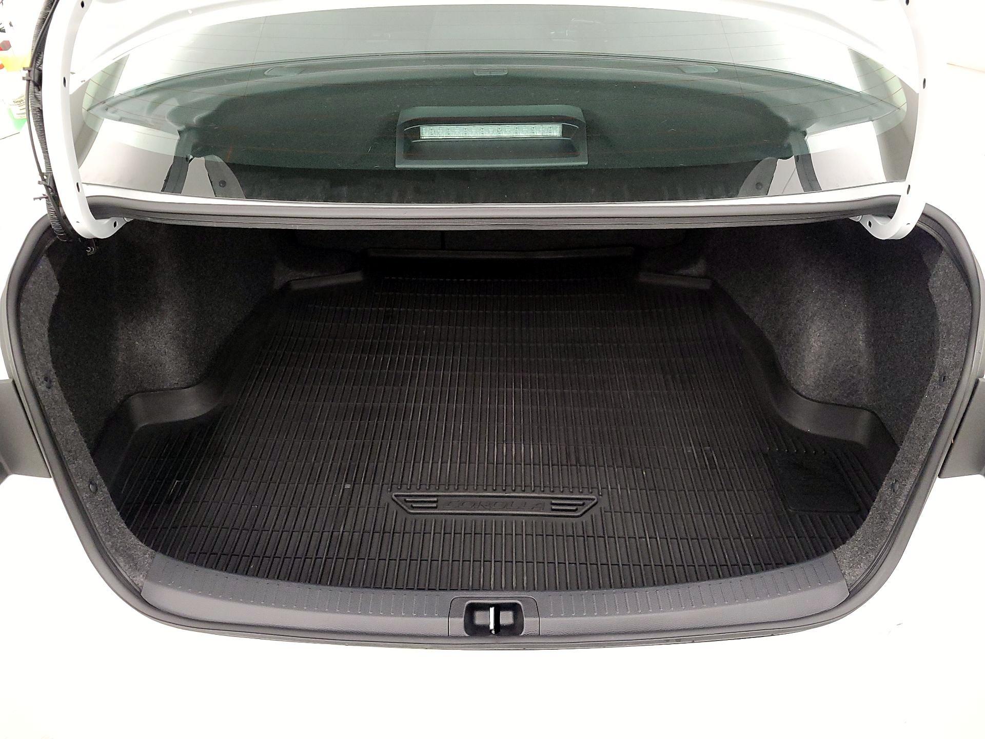 Thumbnail: 2025 Toyota Corolla - 18