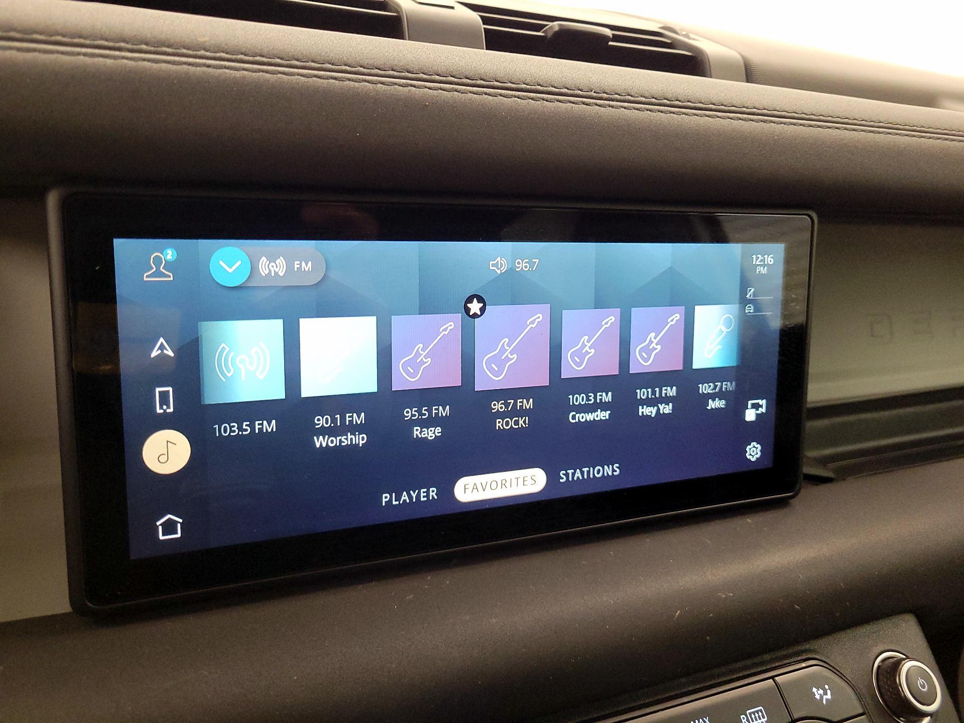 Thumbnail: 2020 Land Rover Defender - 16