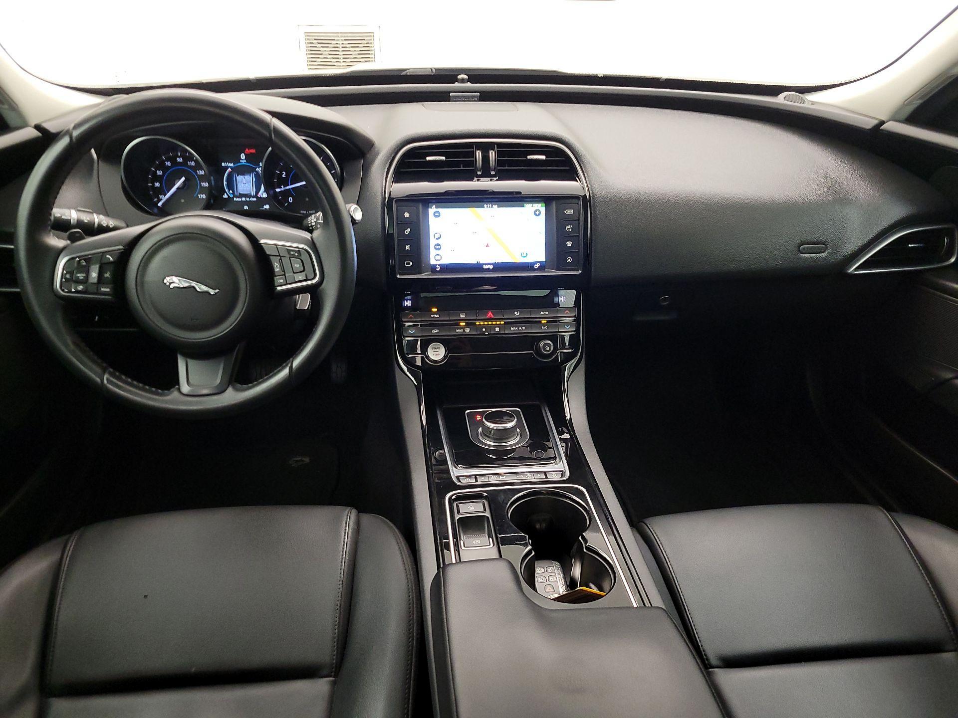 Thumbnail: 2017 Jaguar XE - 9