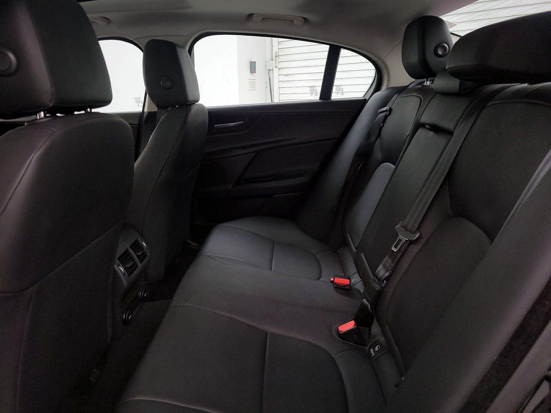 Thumbnail: 2017 Jaguar XE - 20