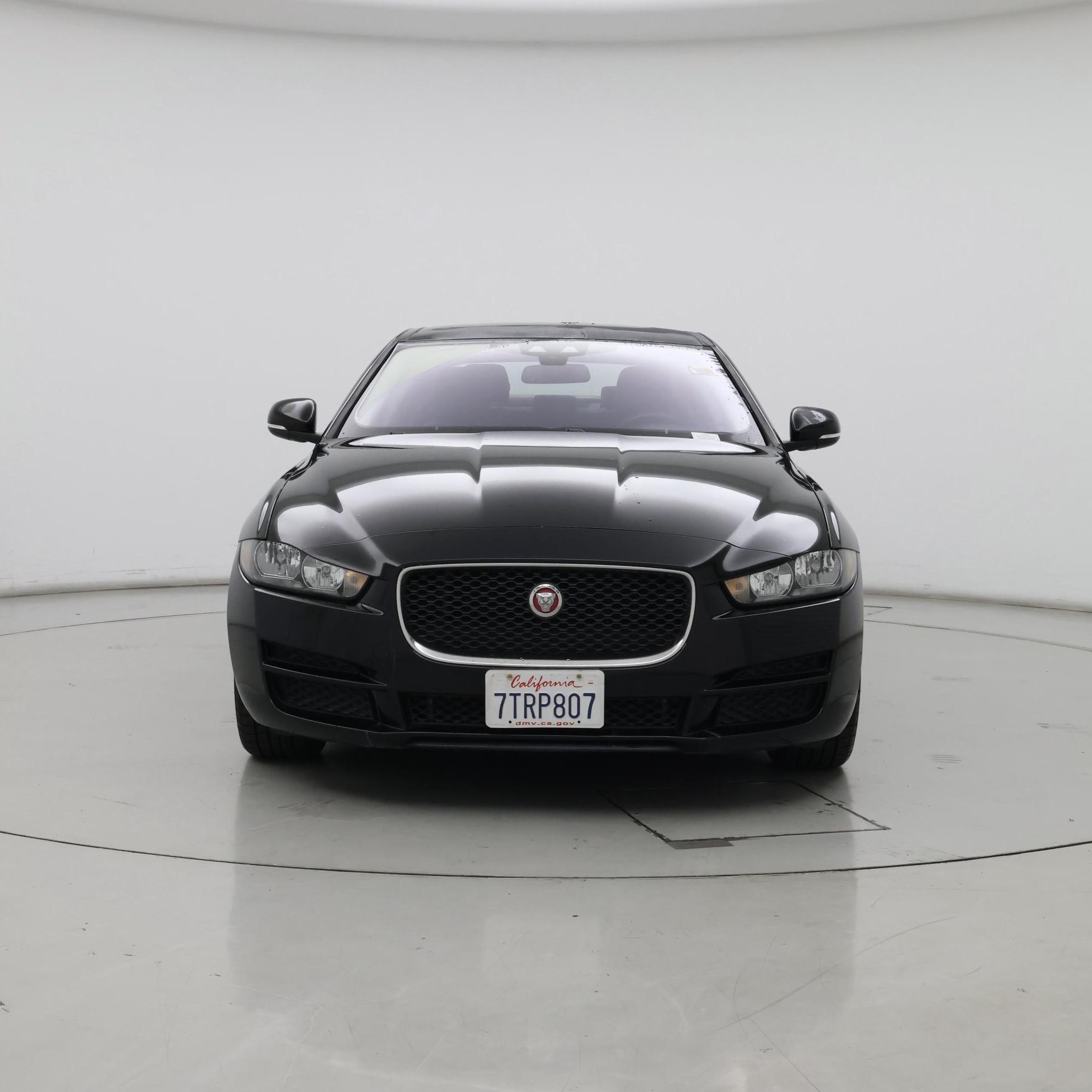 Thumbnail: 2017 Jaguar XE - 5