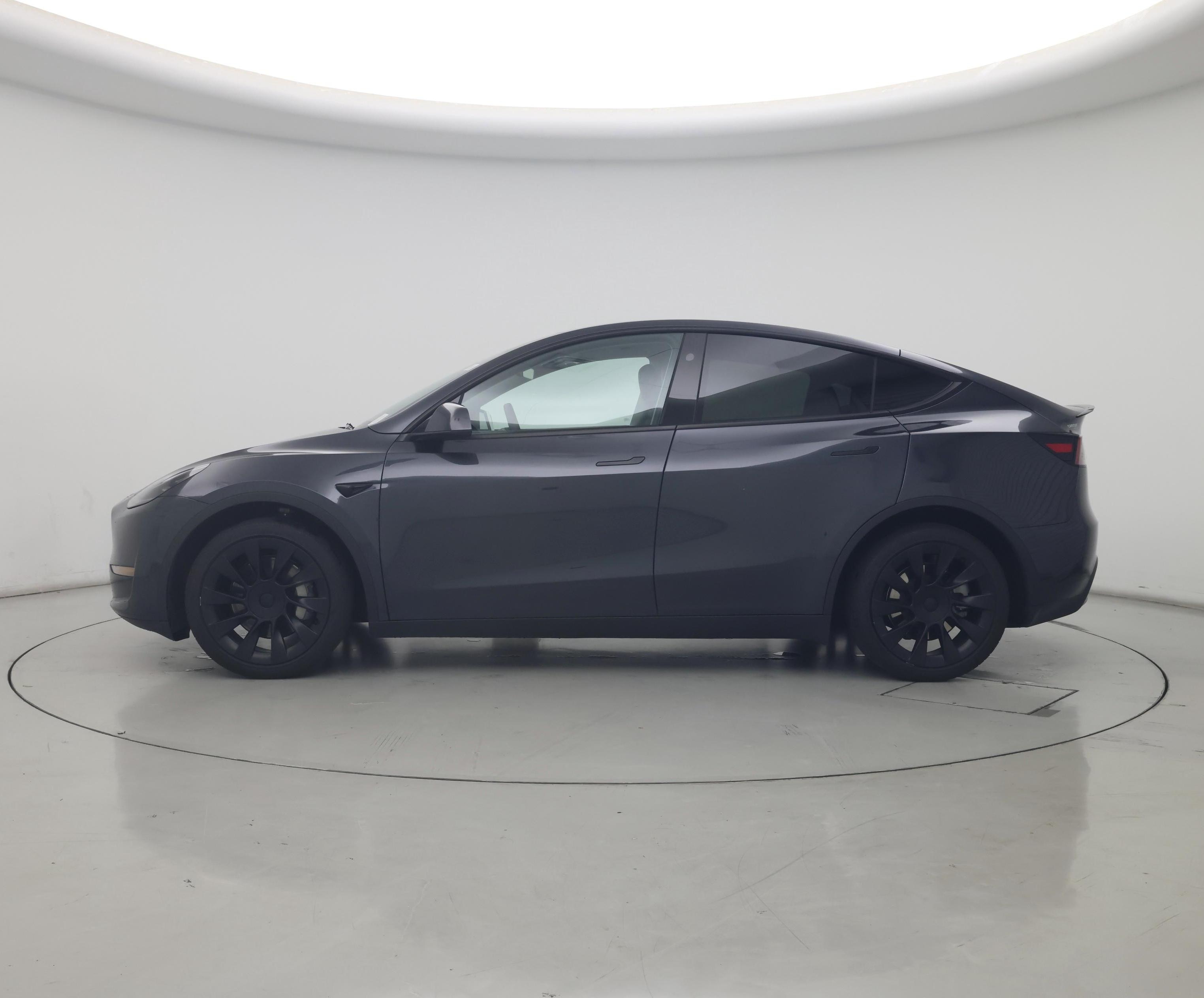 Thumbnail: 2025 Tesla Model Y - 3