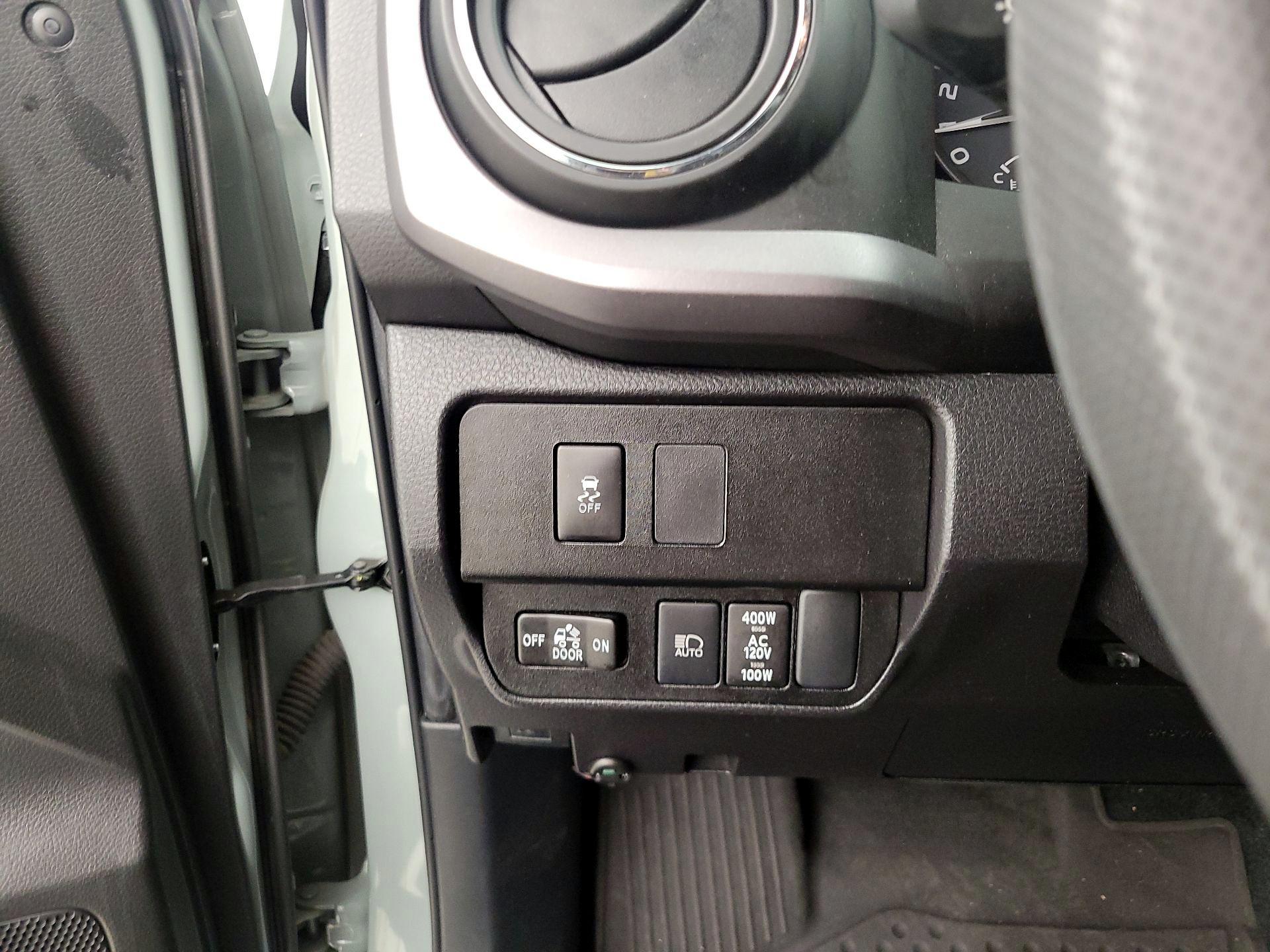 Thumbnail: 2023 Toyota Tacoma - 13