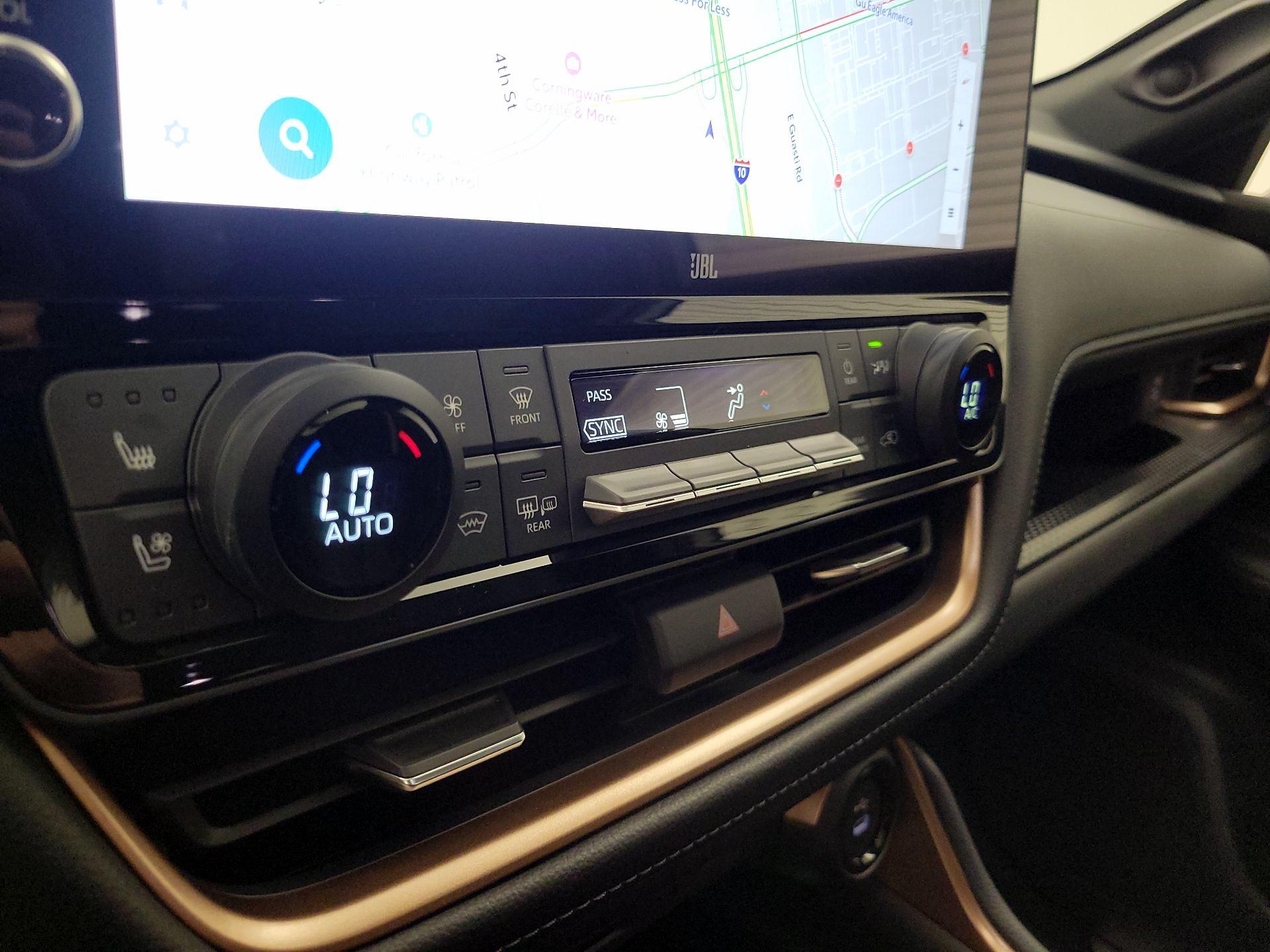 Thumbnail: 2025 Toyota Highlander - 16