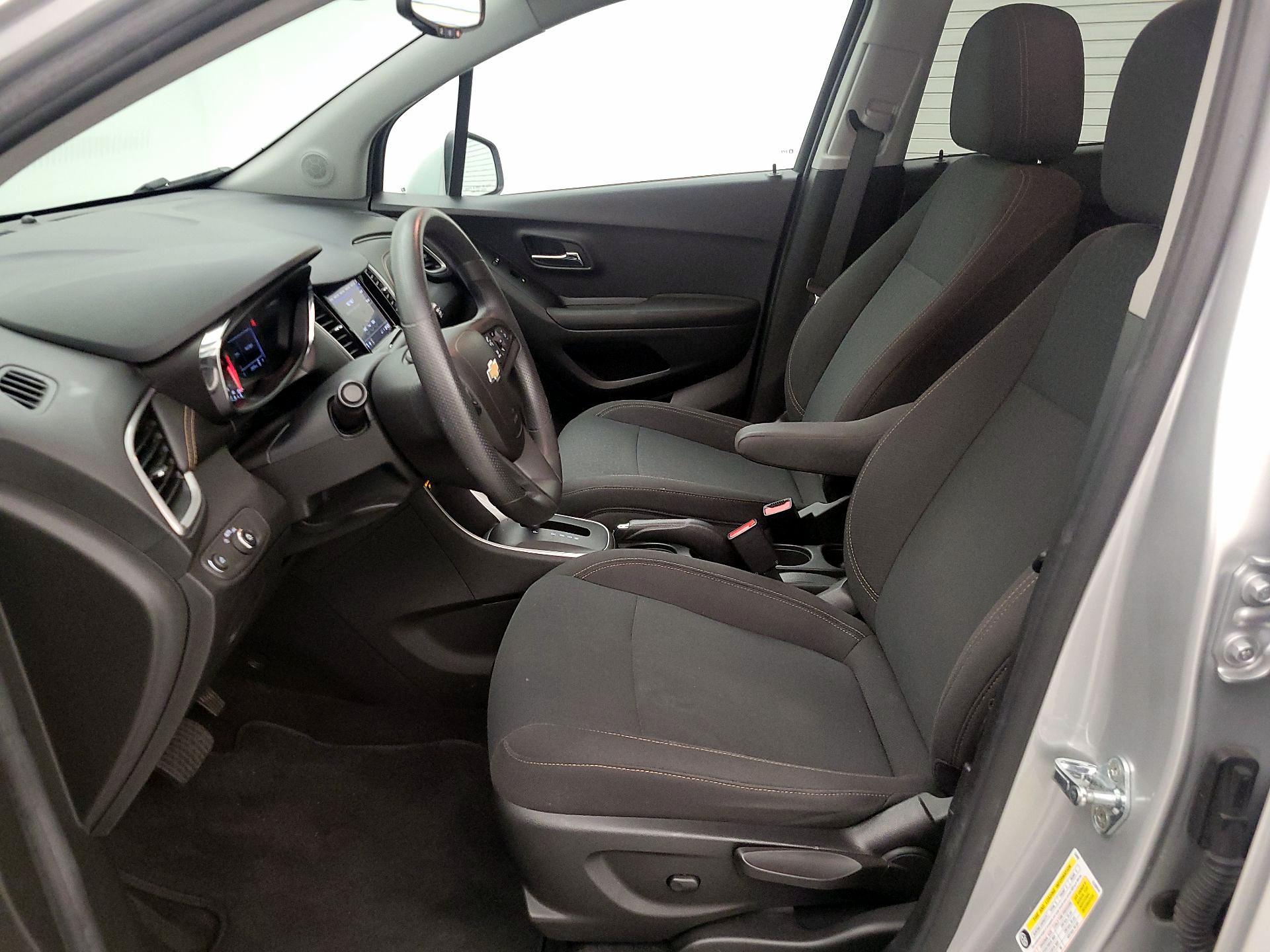 Thumbnail: 2022 Chevrolet Trax - 11