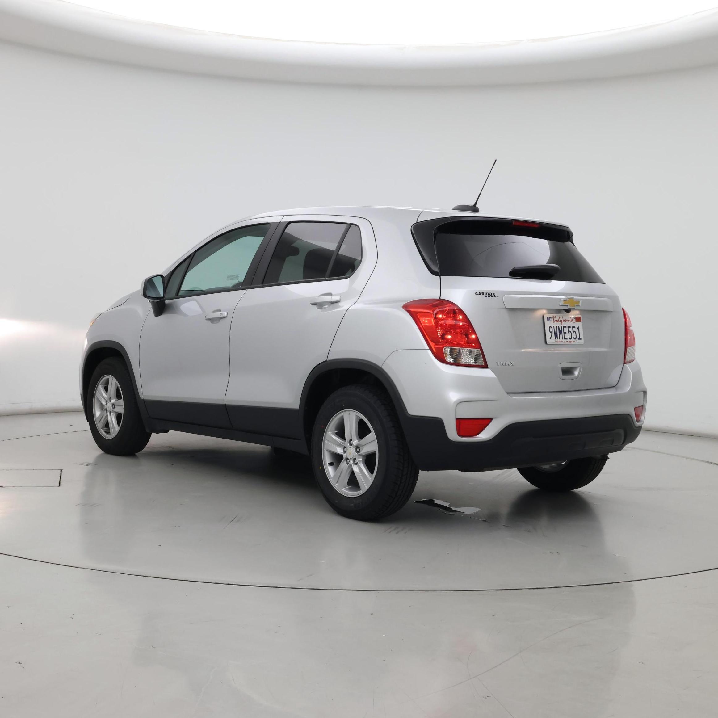 Thumbnail: 2022 Chevrolet Trax - 2