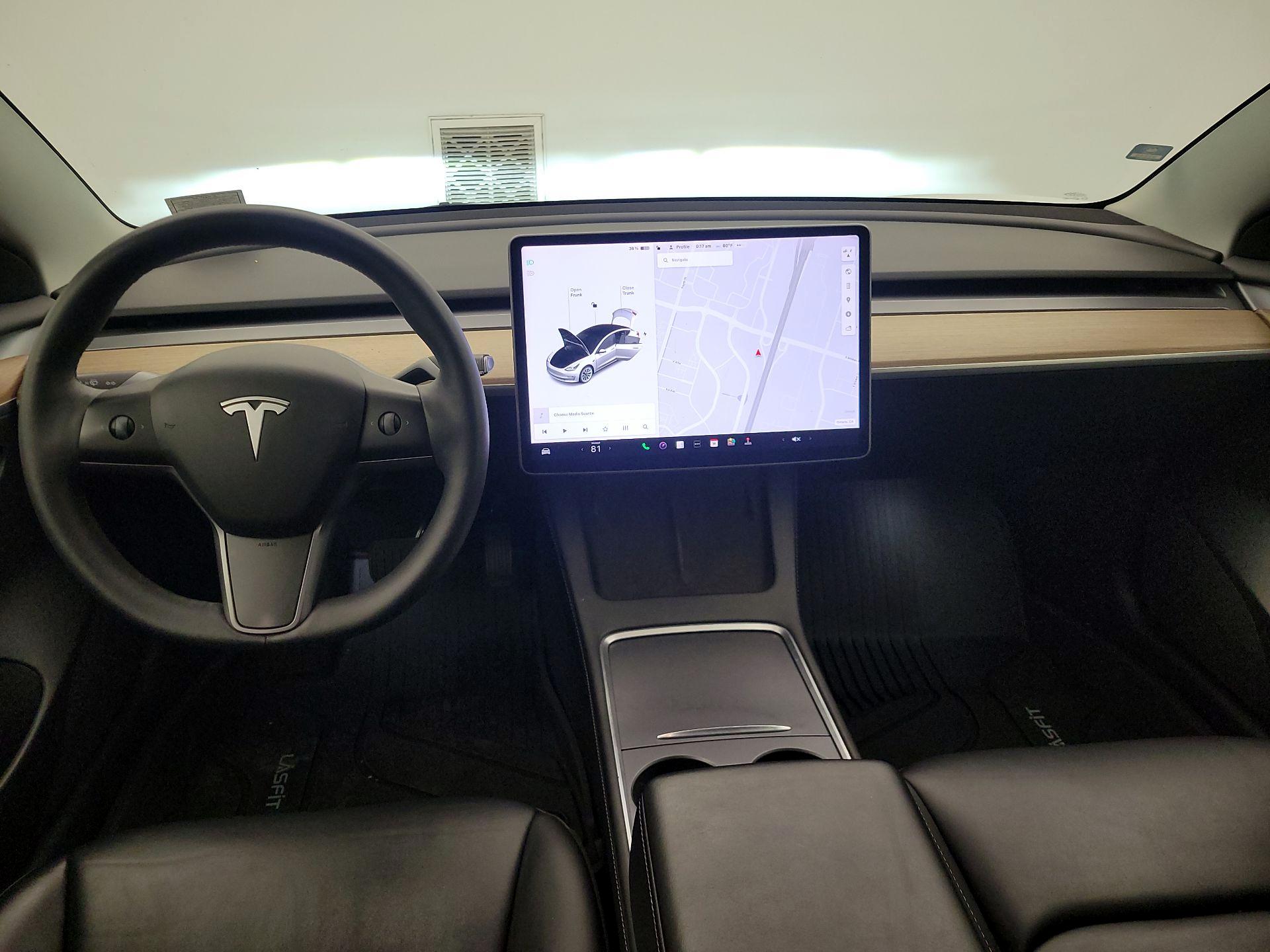 Thumbnail: 2022 Tesla Model 3 - 9