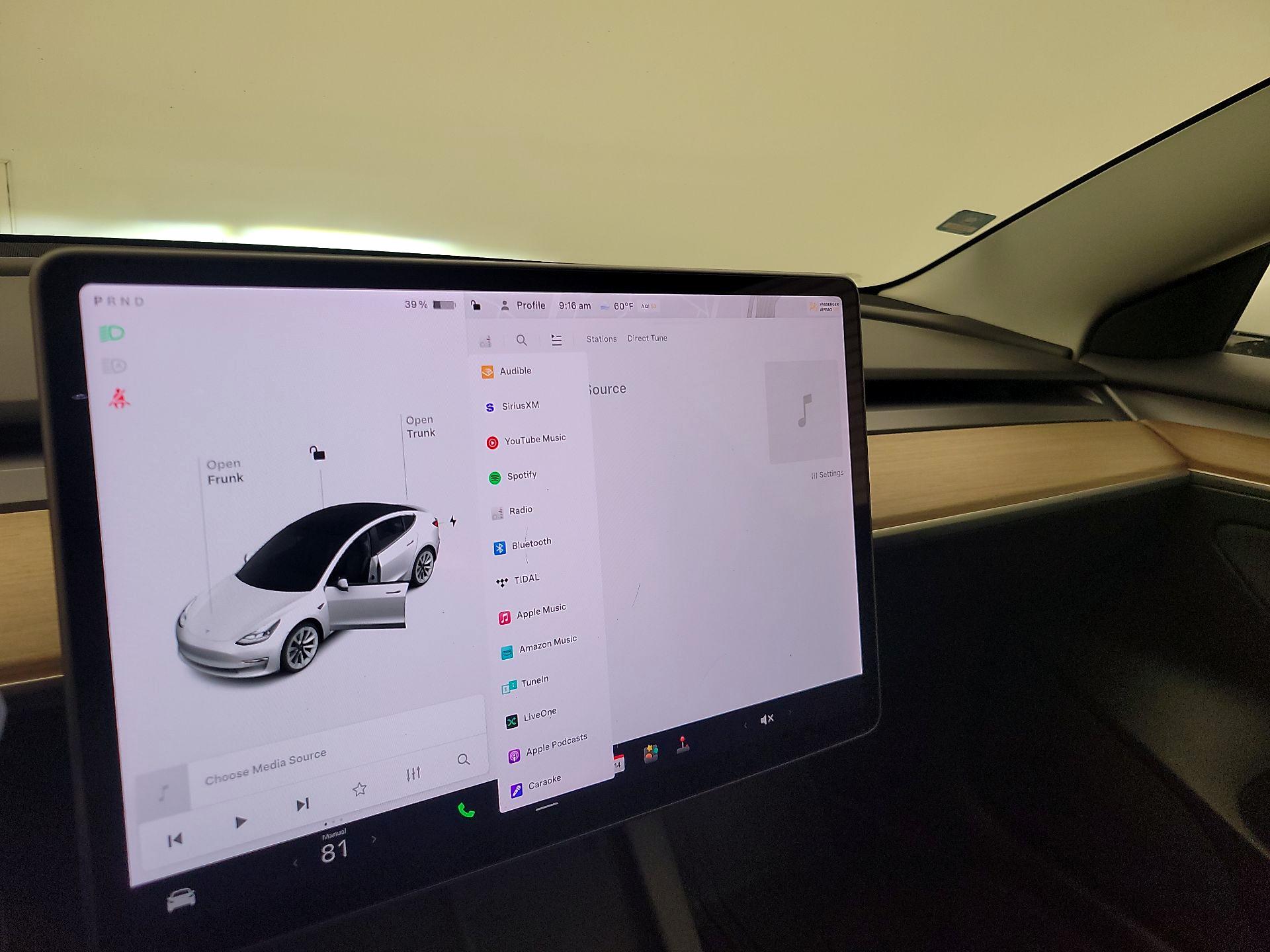 Thumbnail: 2022 Tesla Model 3 - 15