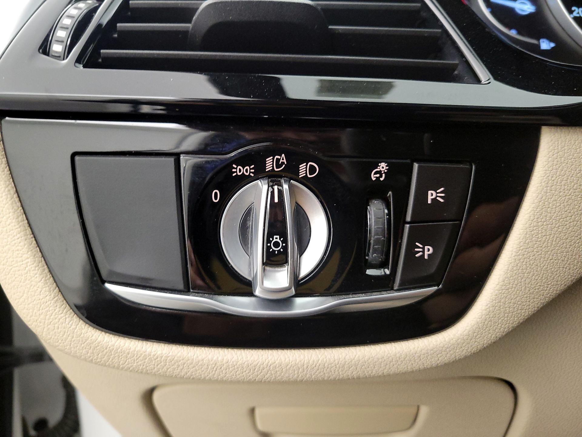 Thumbnail: 2019 BMW 5 Series - 13