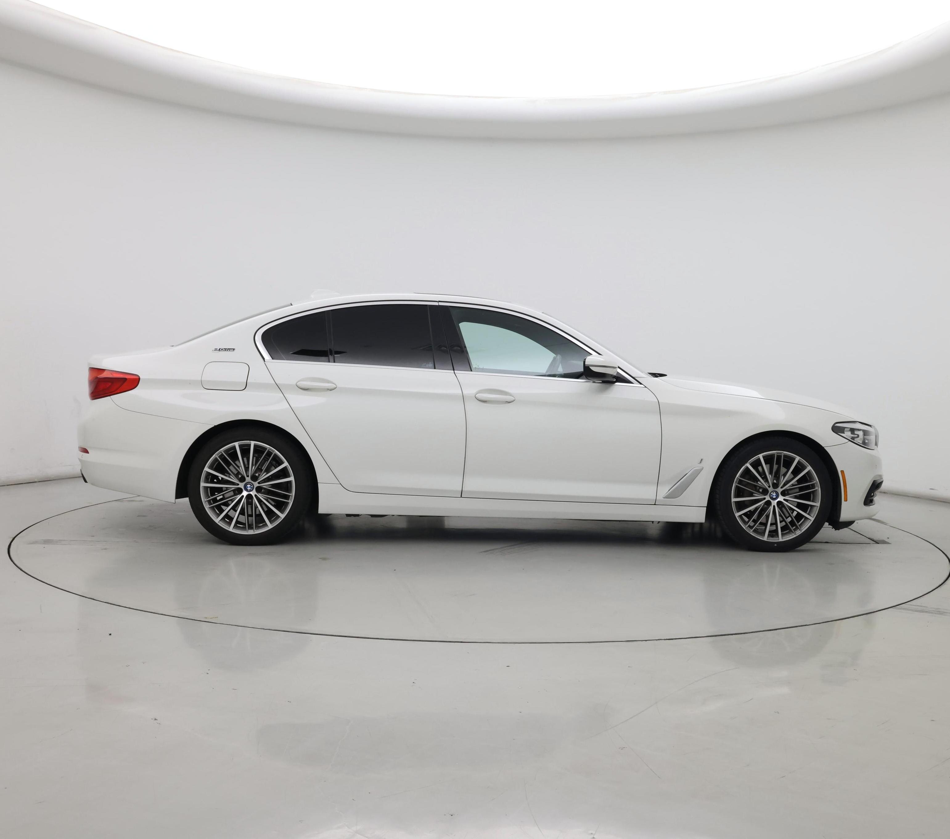 Thumbnail: 2019 BMW 5 Series - 7