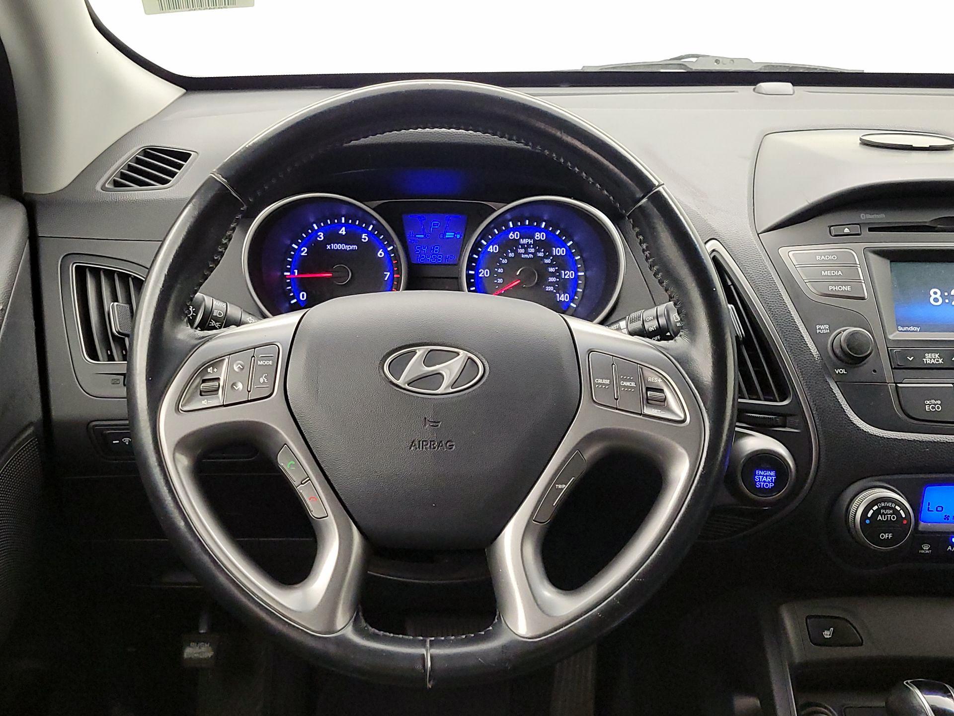 Thumbnail: 2014 Hyundai Tucson - 10