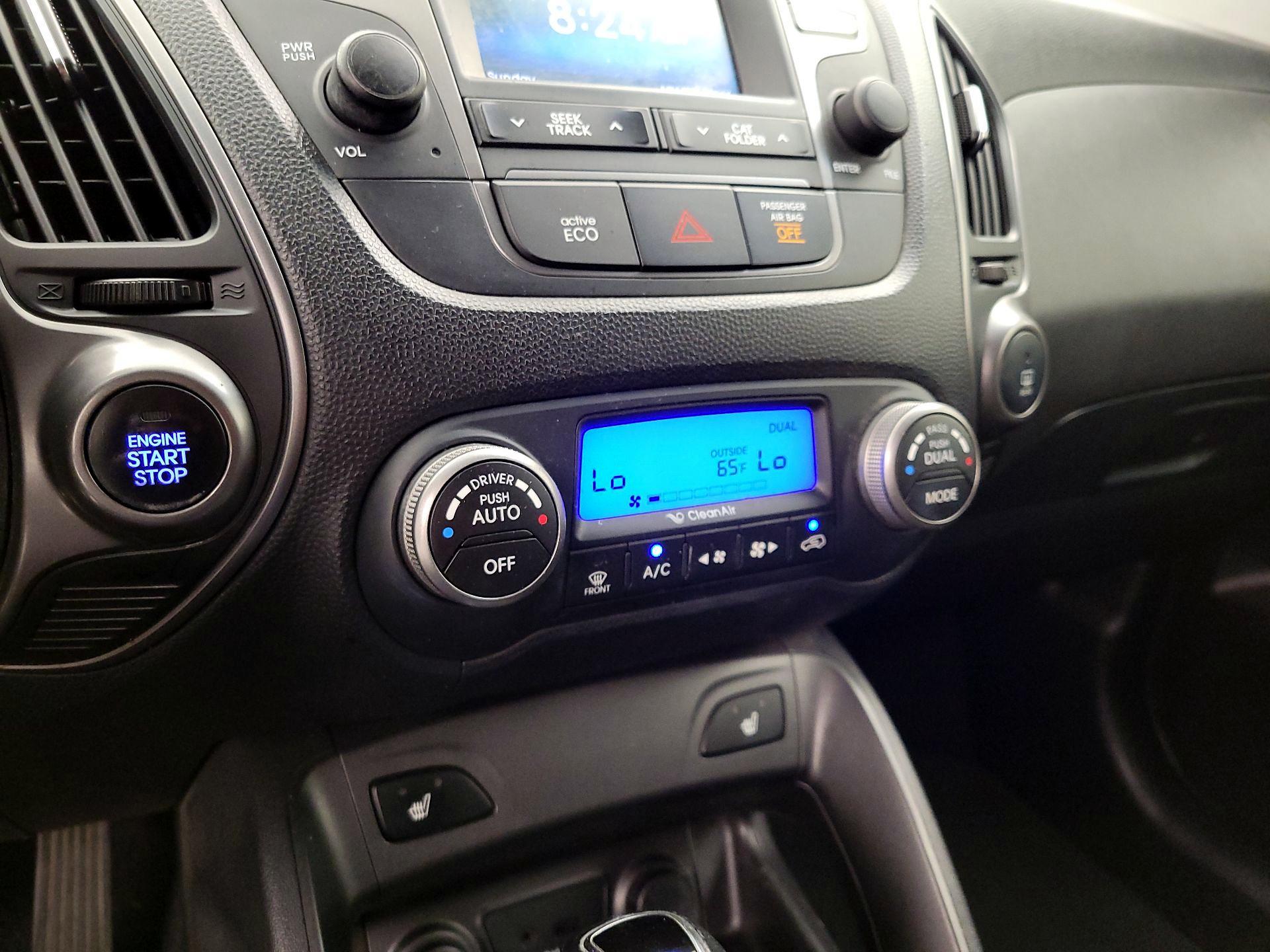 Thumbnail: 2014 Hyundai Tucson - 16