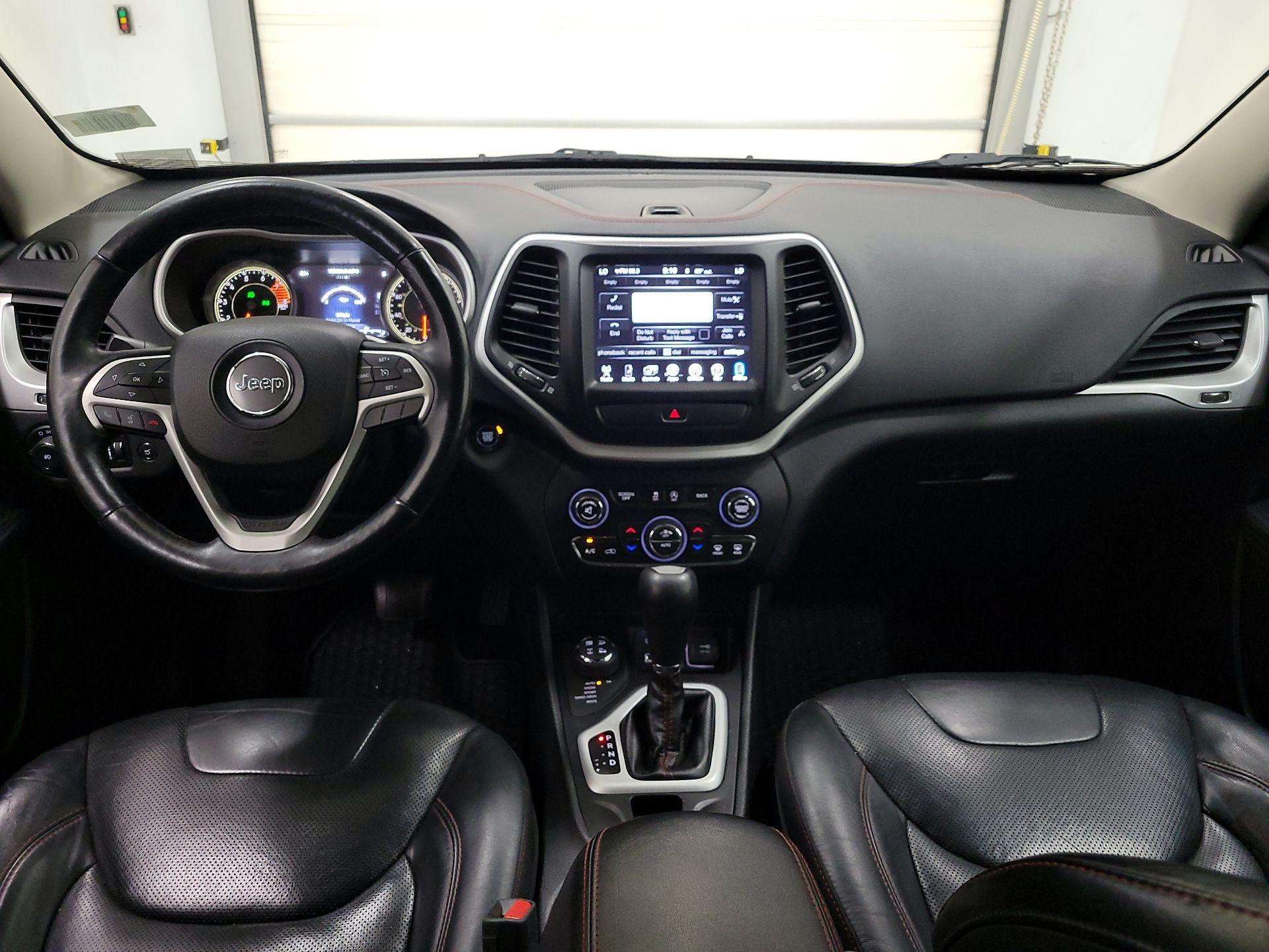 Thumbnail: 2017 Jeep Cherokee - 9