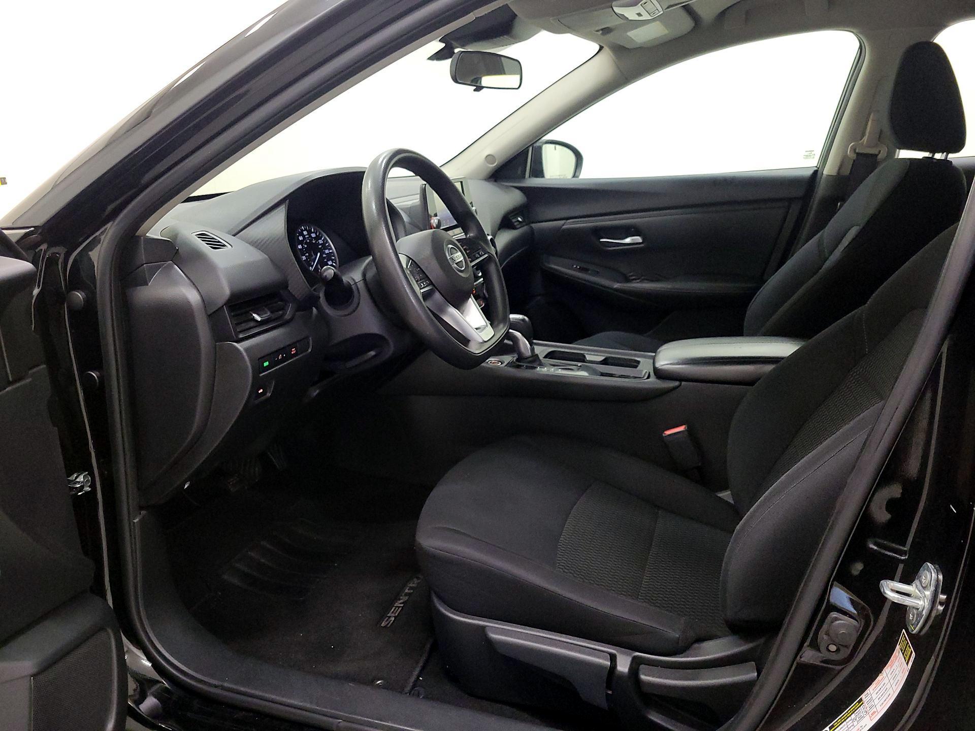 Thumbnail: 2023 Nissan Sentra - 11