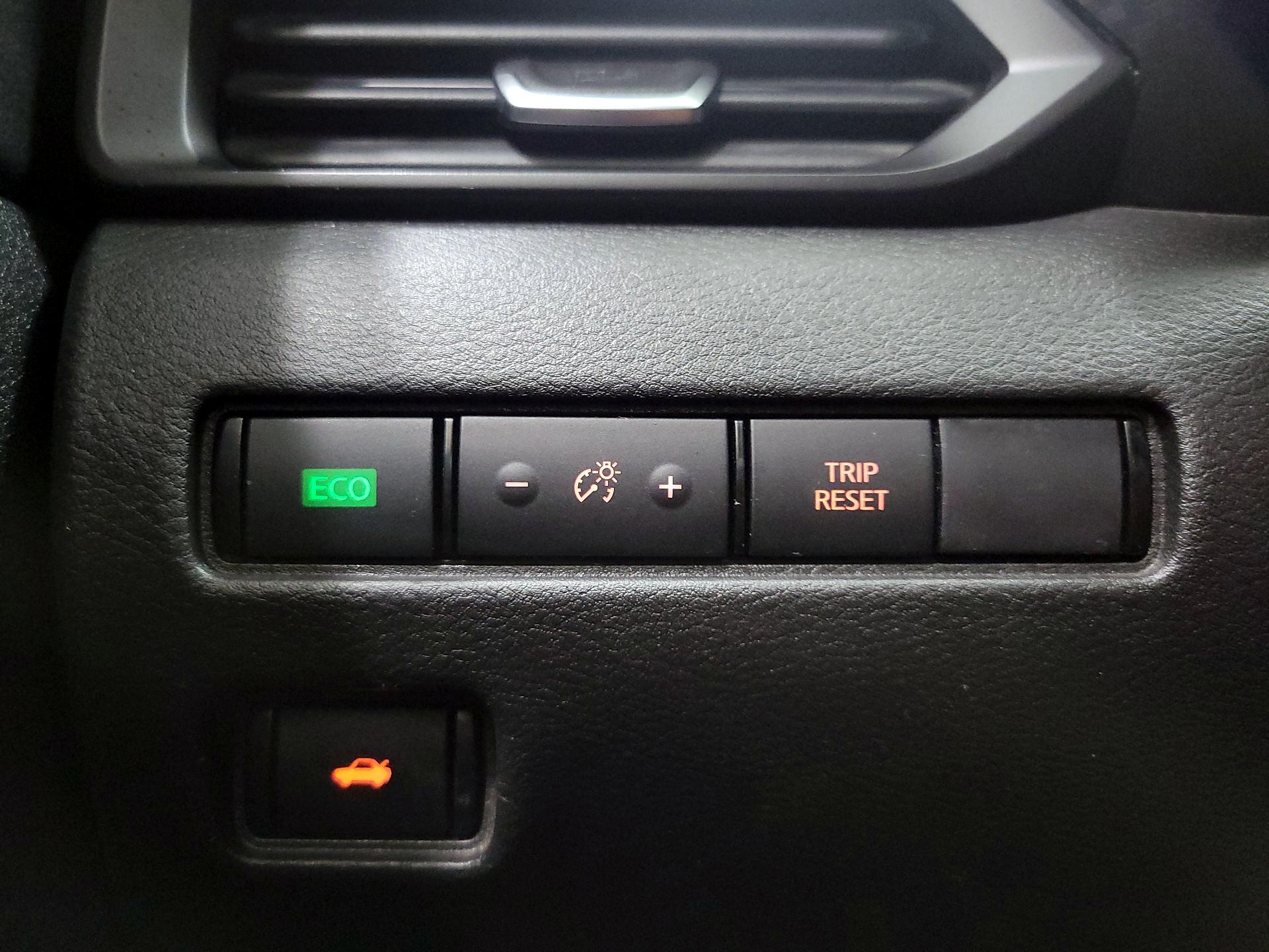 Thumbnail: 2023 Nissan Sentra - 13