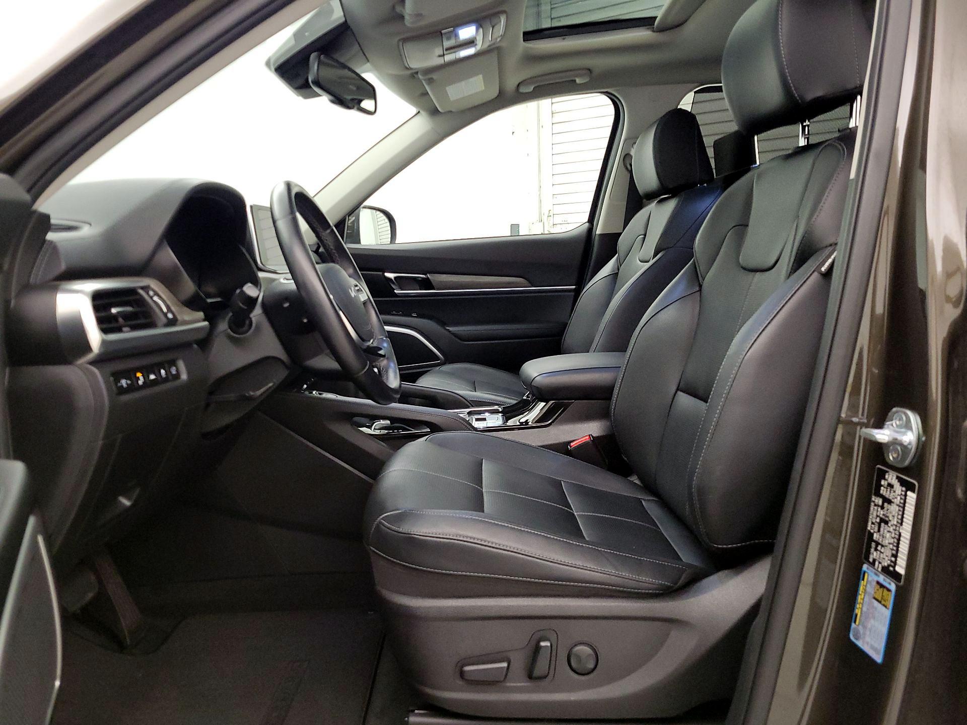 Thumbnail: 2022 Kia Telluride - 11