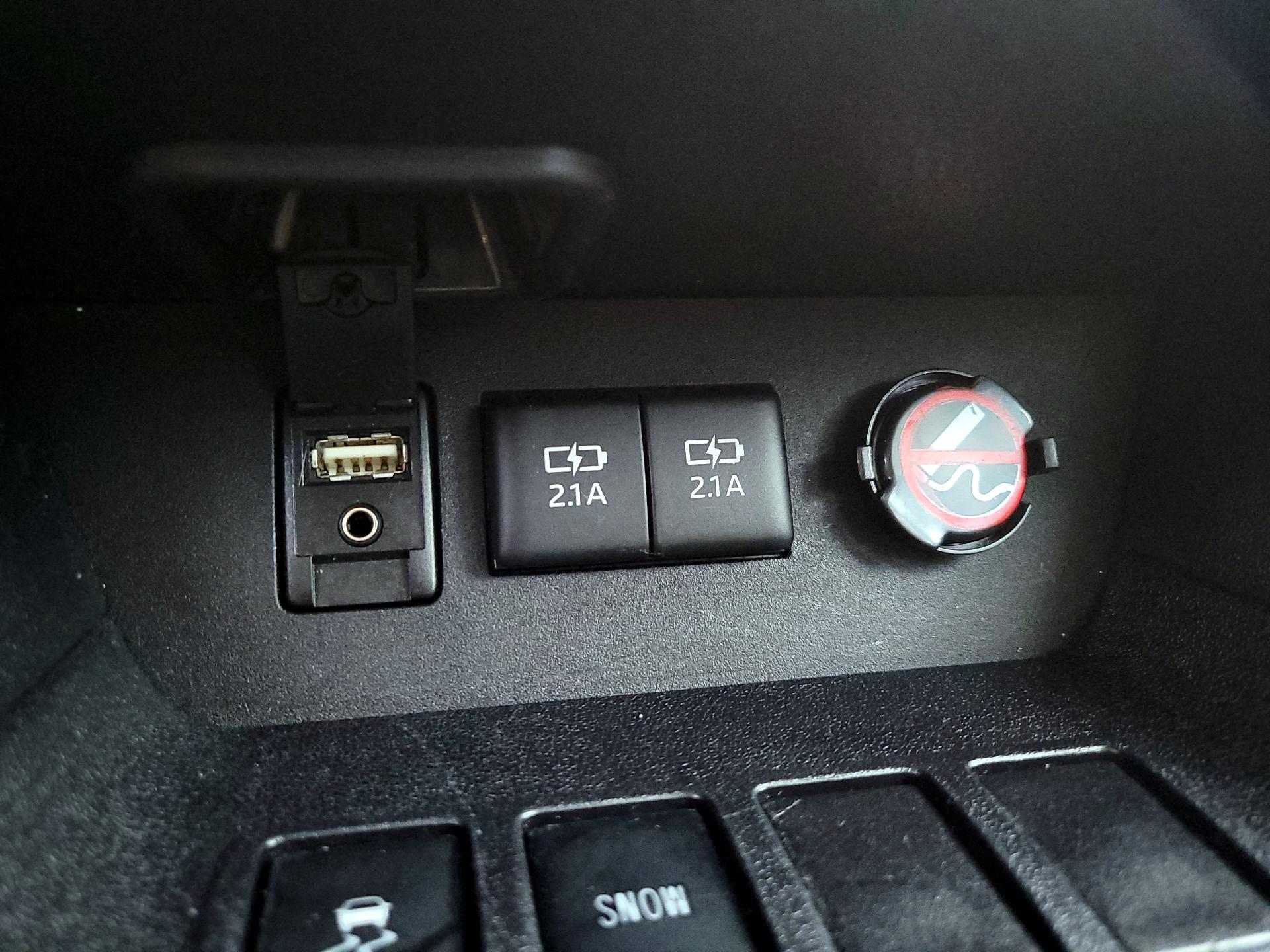 Thumbnail: 2018 Toyota Highlander - 18