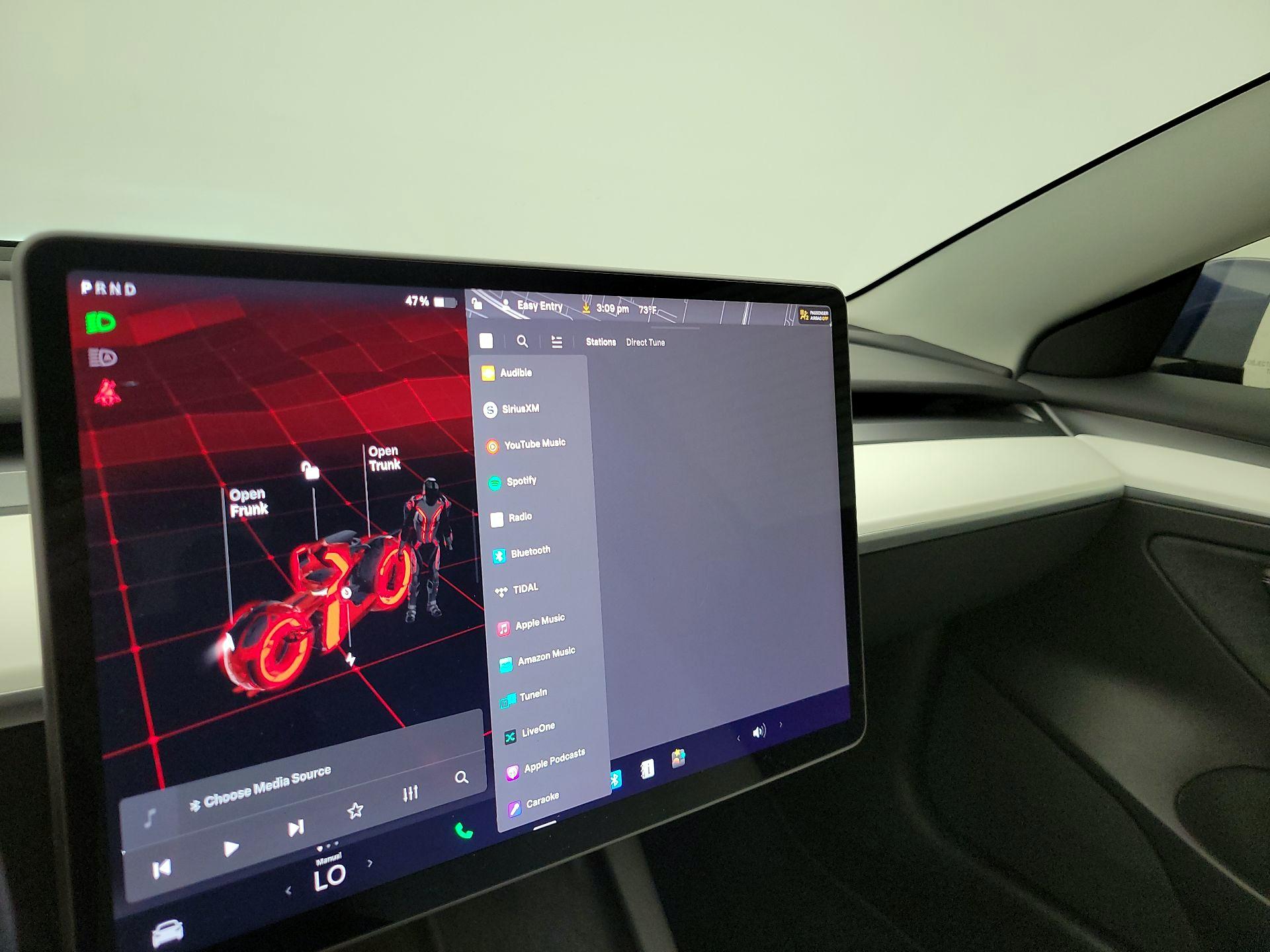 Thumbnail: 2022 Tesla Model 3 - 15