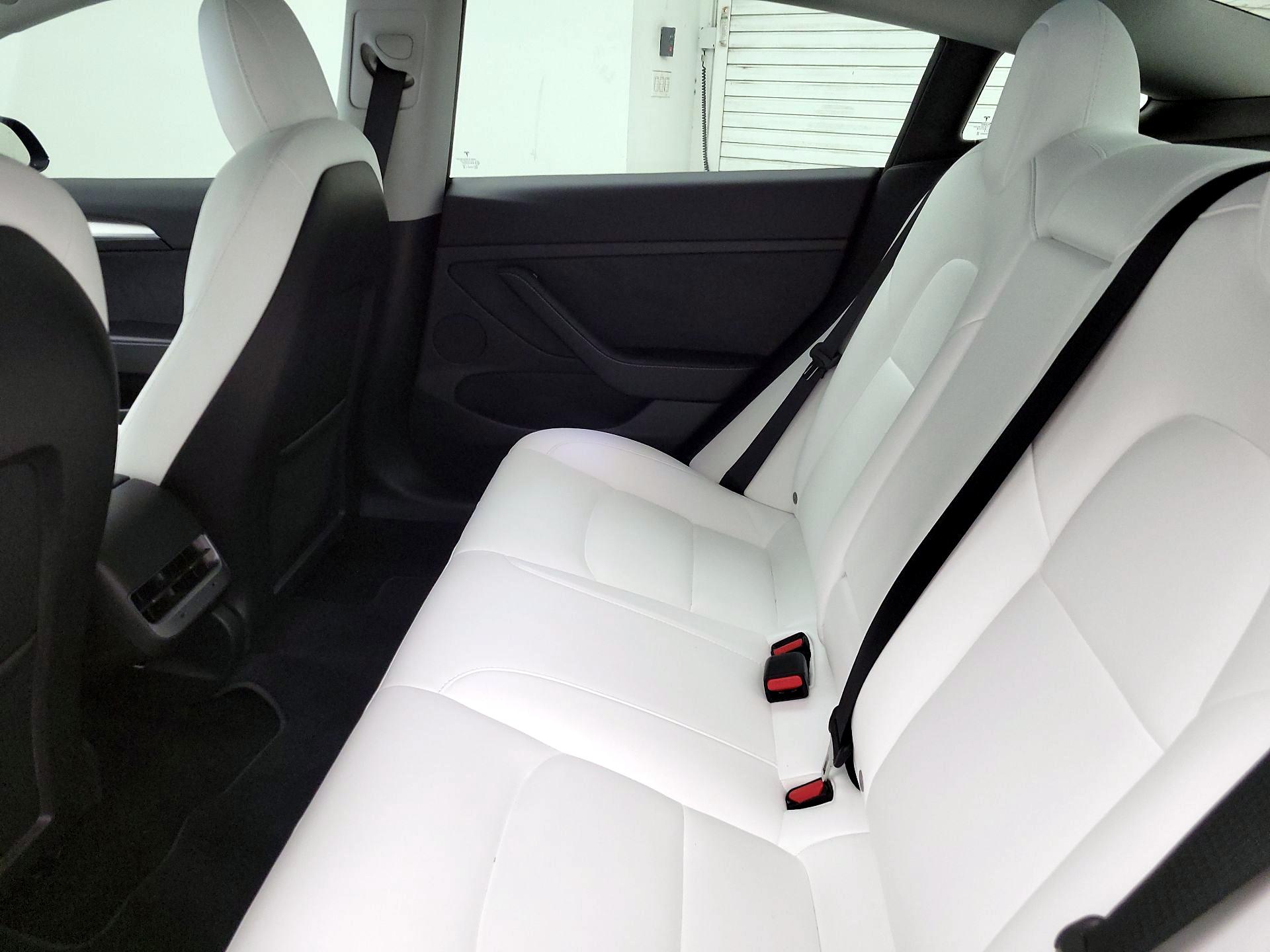 Thumbnail: 2022 Tesla Model 3 - 18