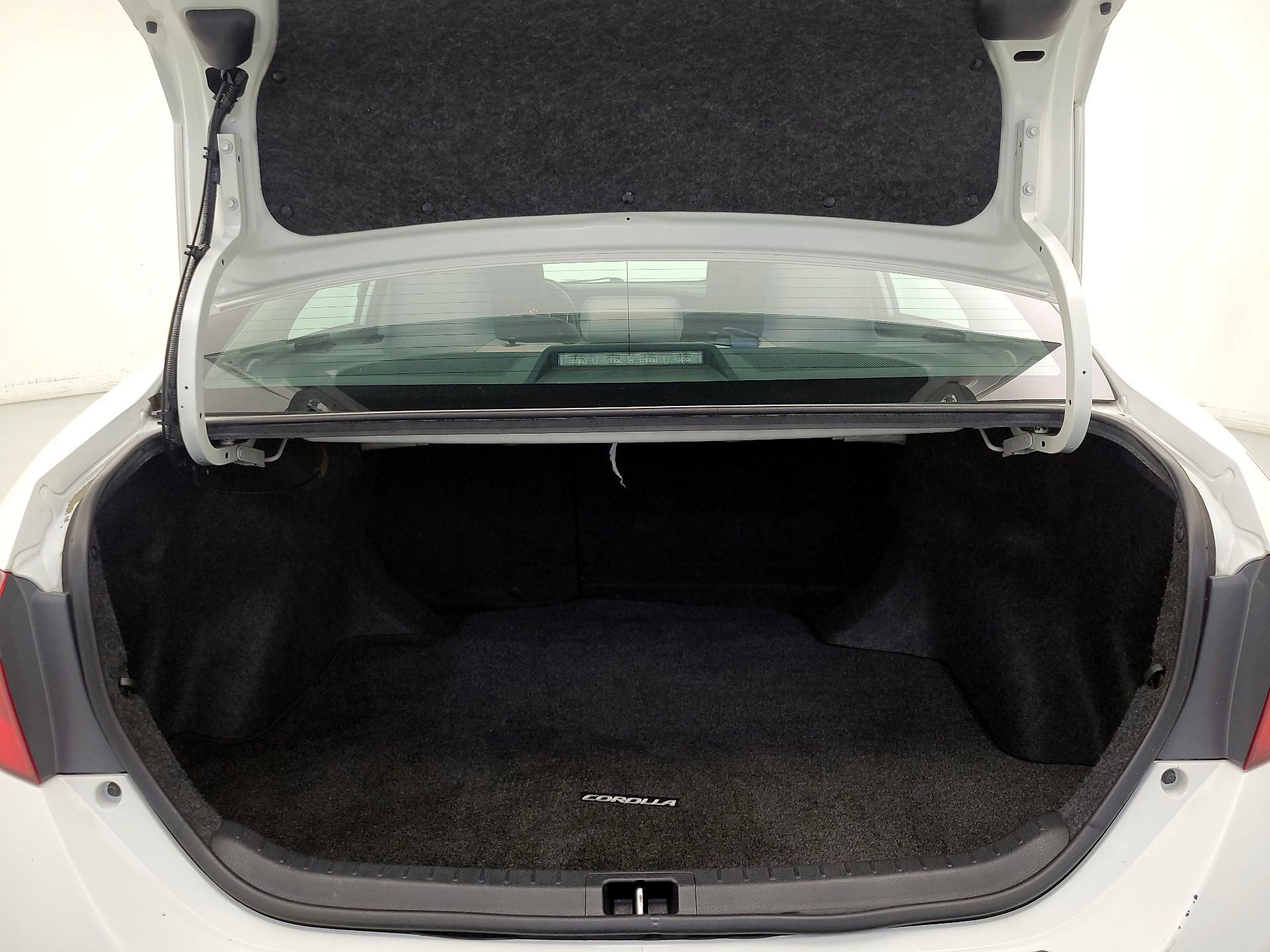 Thumbnail: 2014 Toyota Corolla - 19