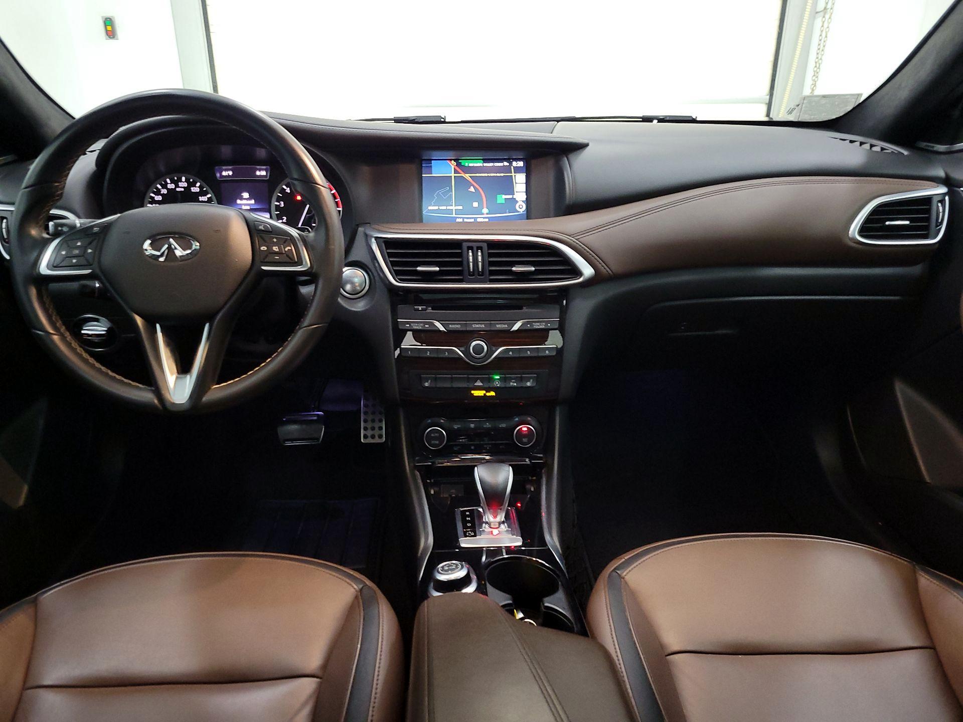 Thumbnail: 2018 INFINITI QX30 - 9