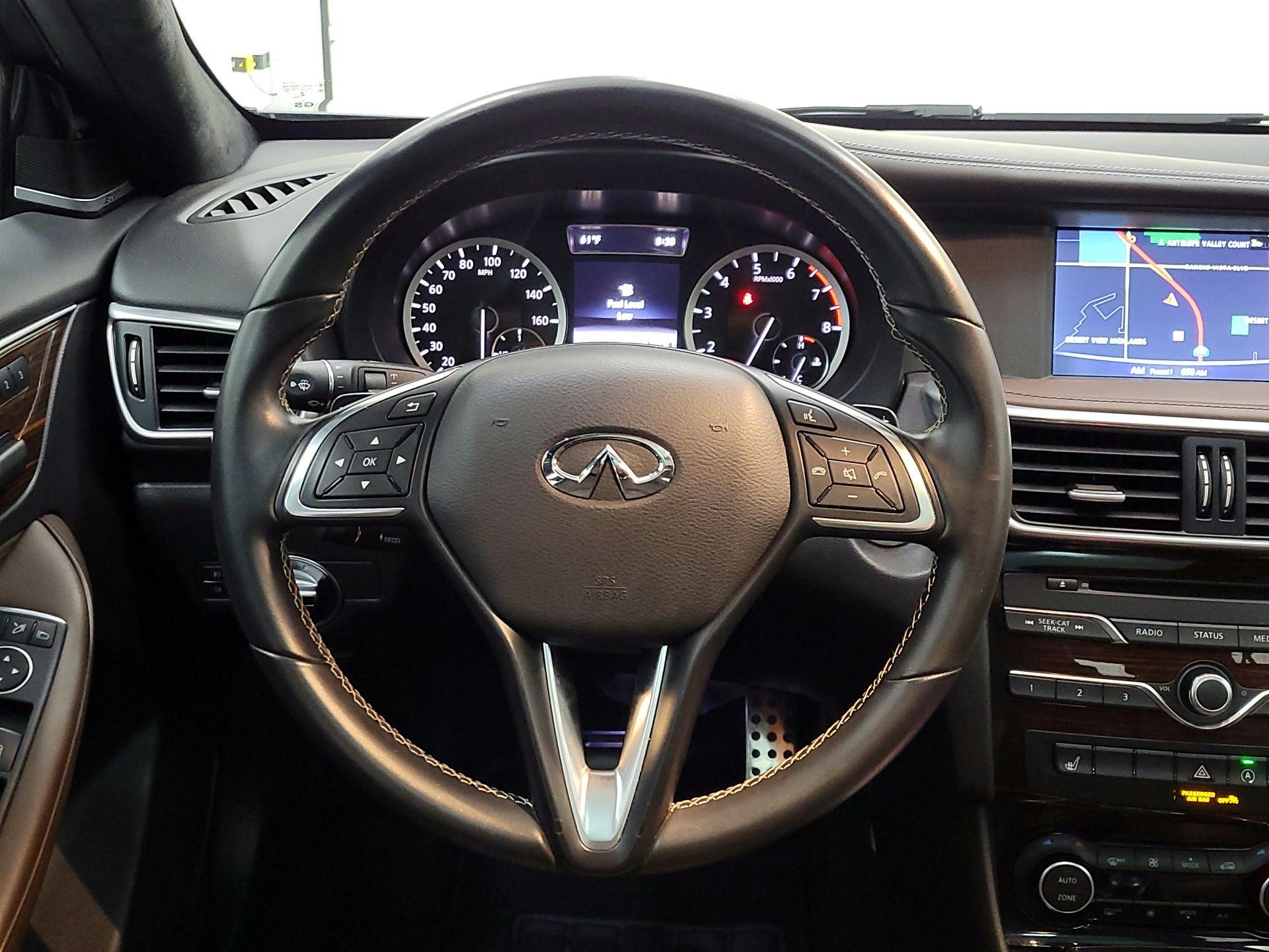 Thumbnail: 2018 INFINITI QX30 - 10