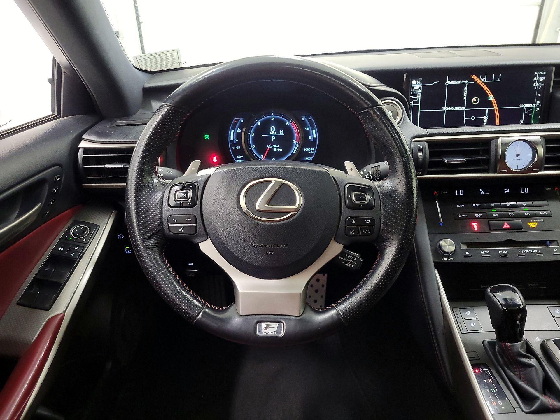 Thumbnail: 2018 Lexus IS - 10