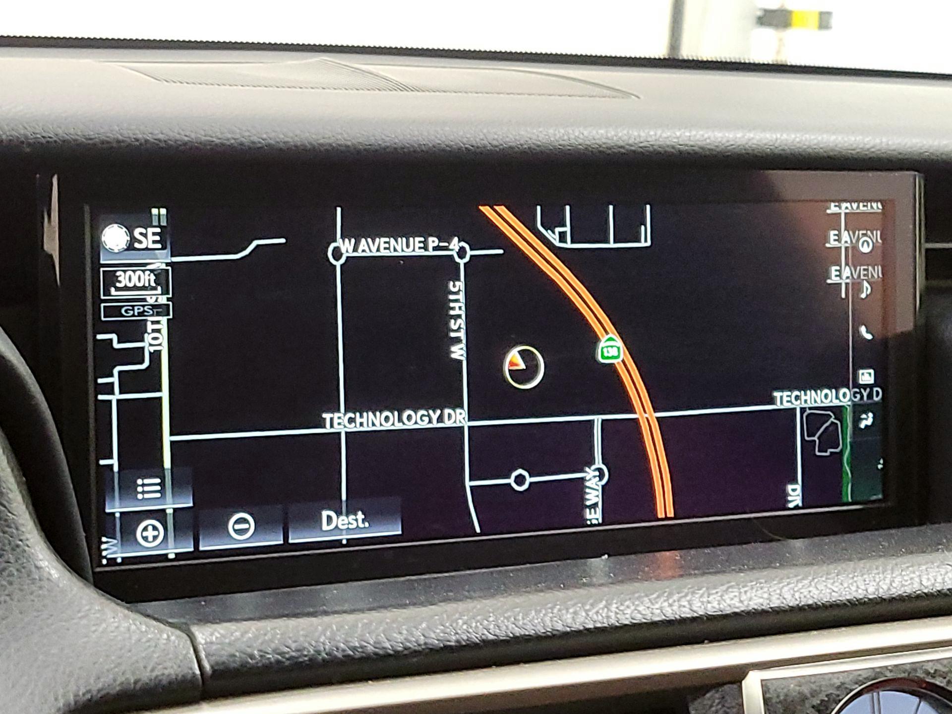 Thumbnail: 2018 Lexus IS - 14