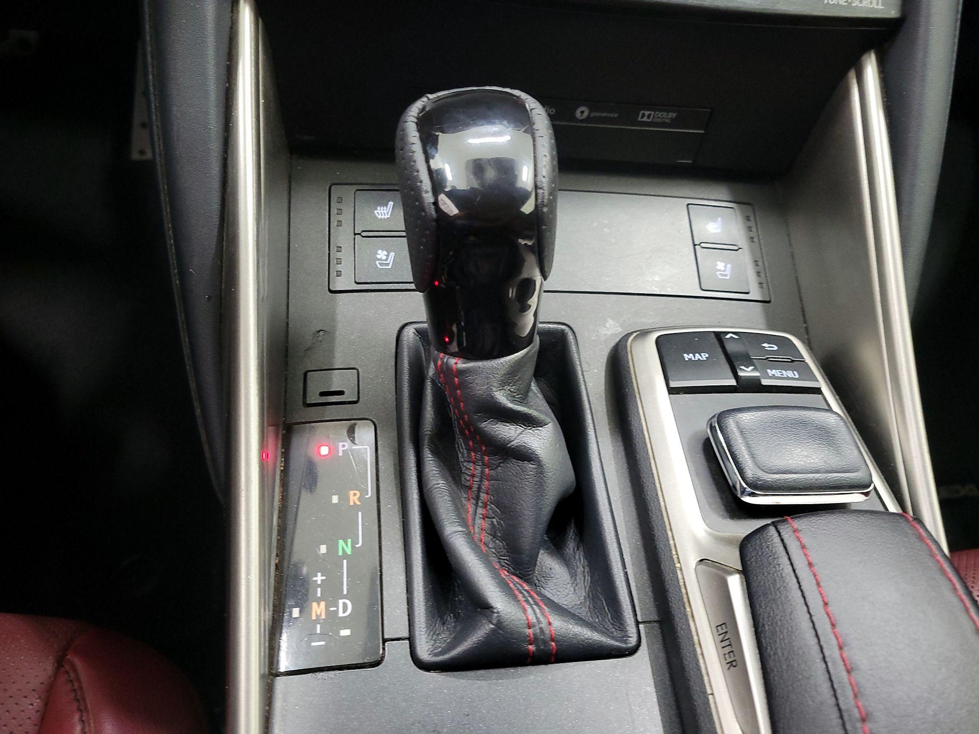 Thumbnail: 2018 Lexus IS - 18