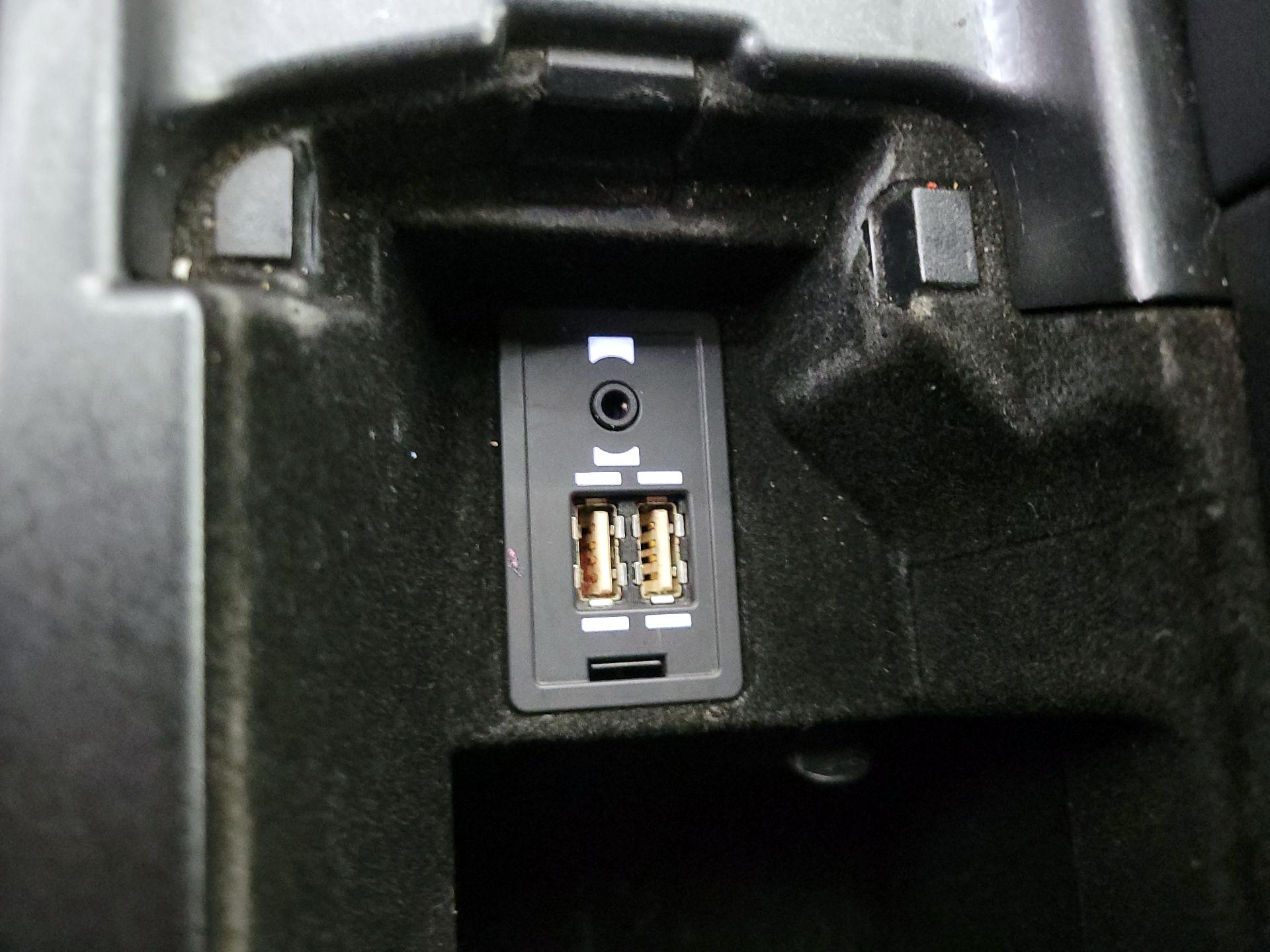 Thumbnail: 2018 Lexus IS - 19