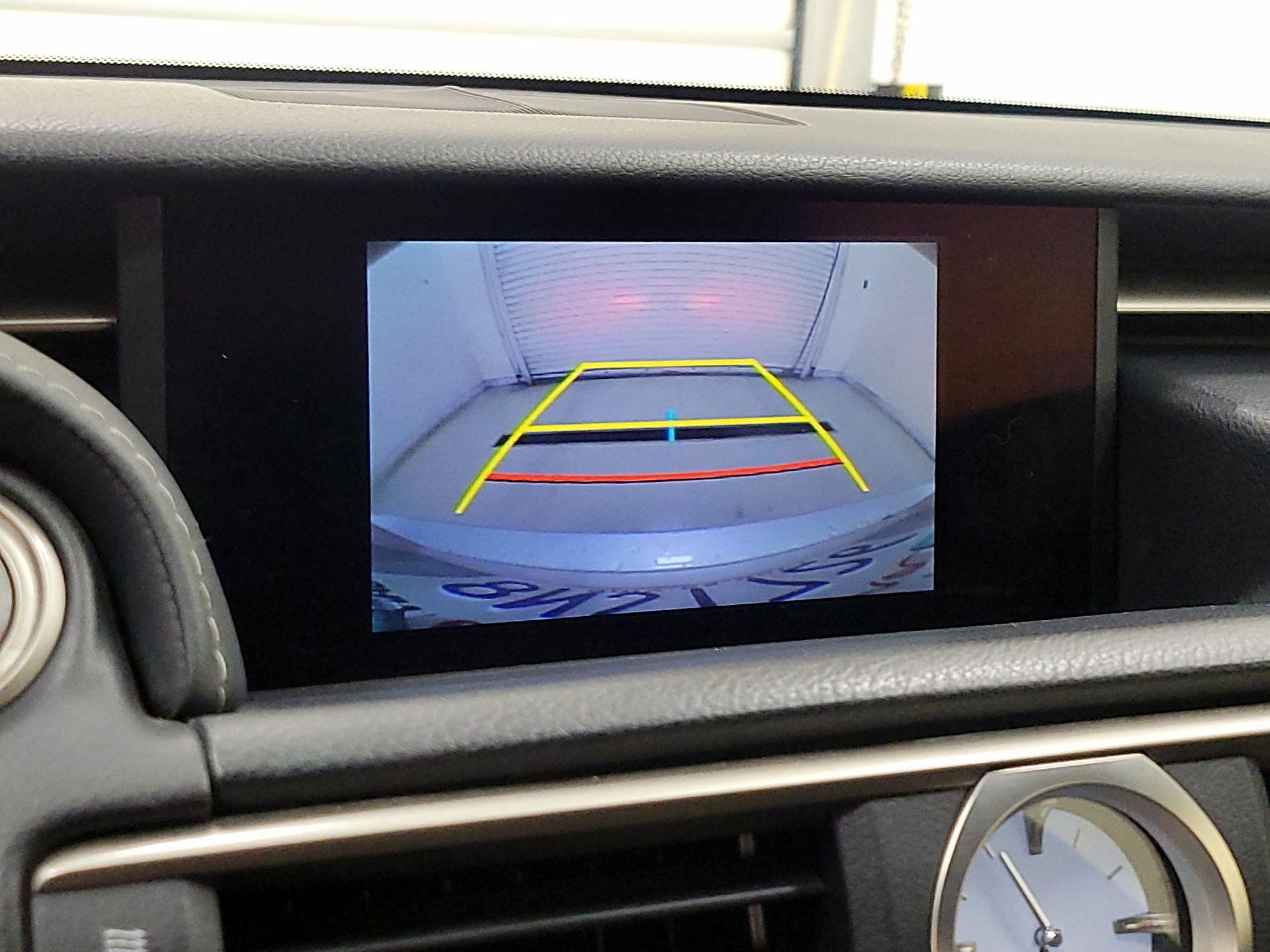 Thumbnail: 2016 Lexus RC - 14