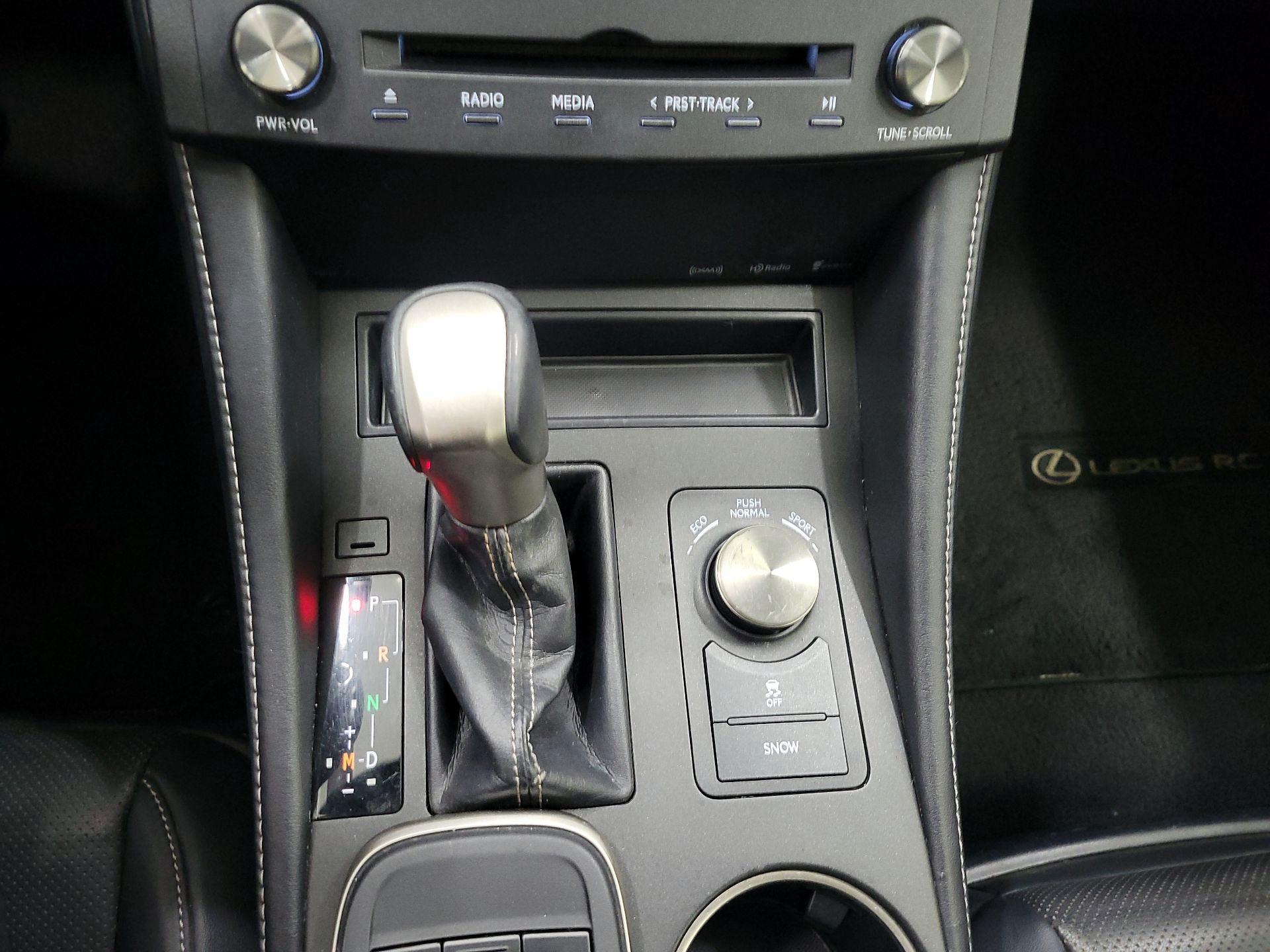 Thumbnail: 2016 Lexus RC - 17