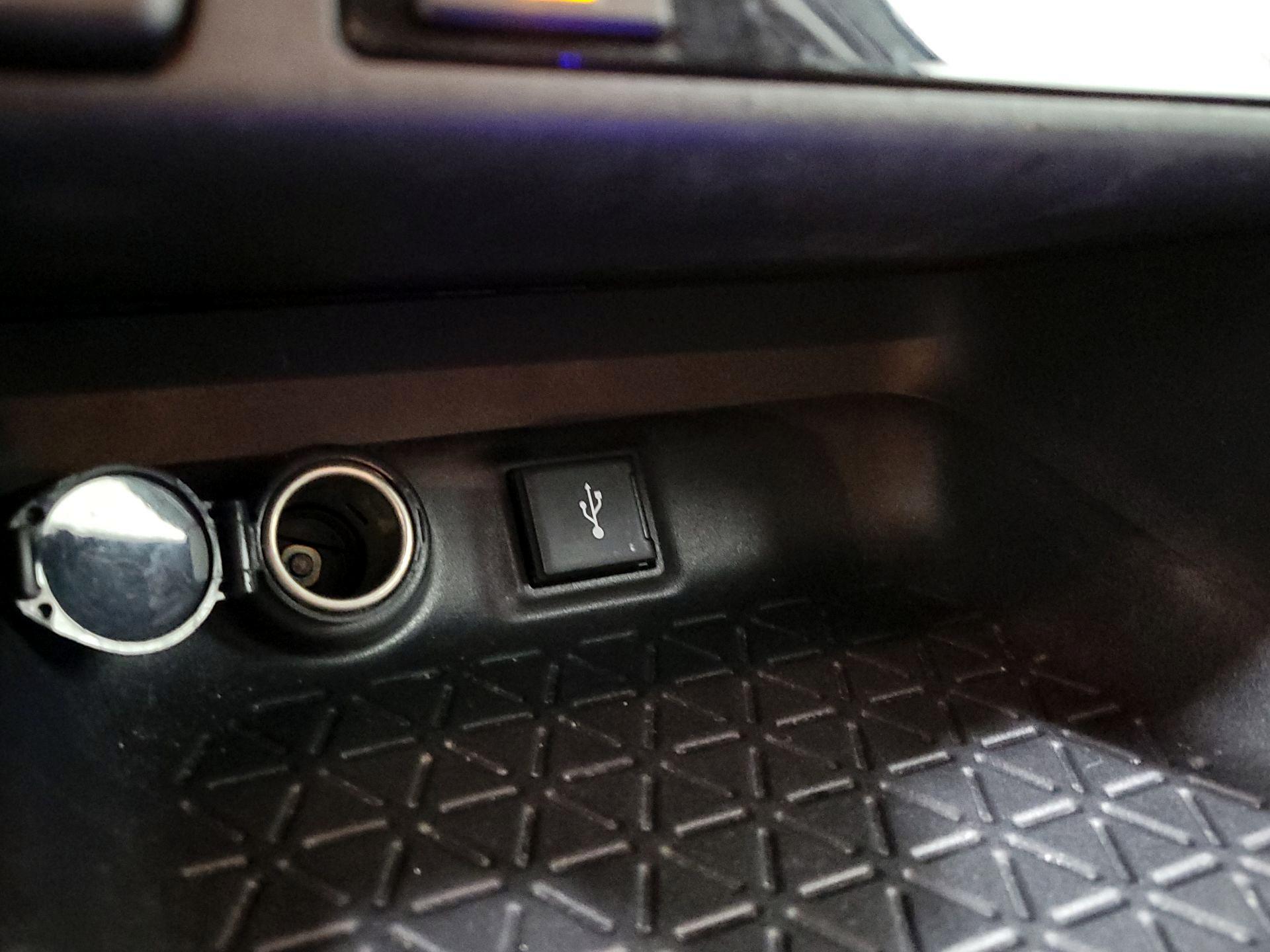 Thumbnail: 2020 Toyota RAV4 - 18