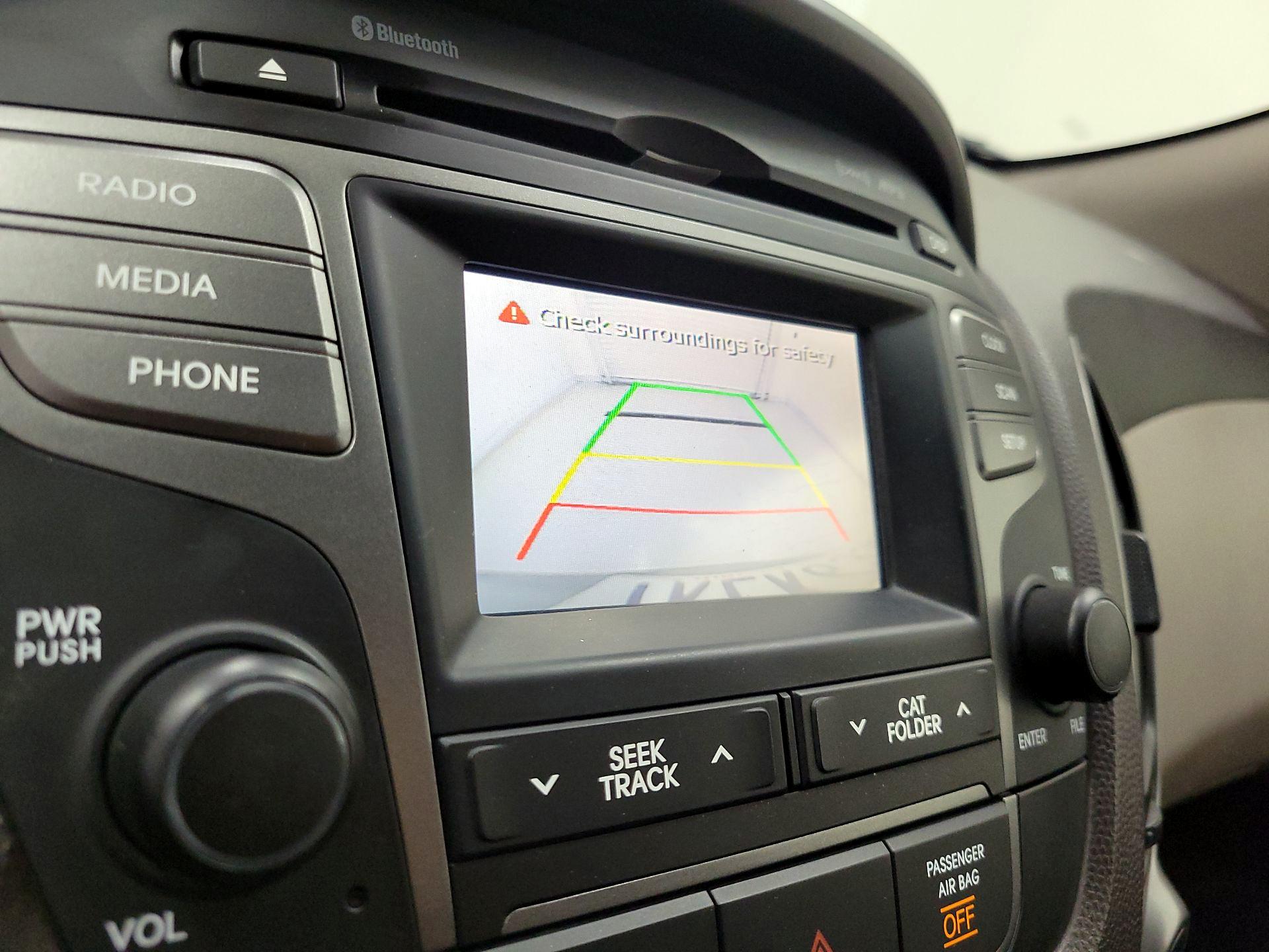 Thumbnail: 2015 Hyundai Tucson - 14