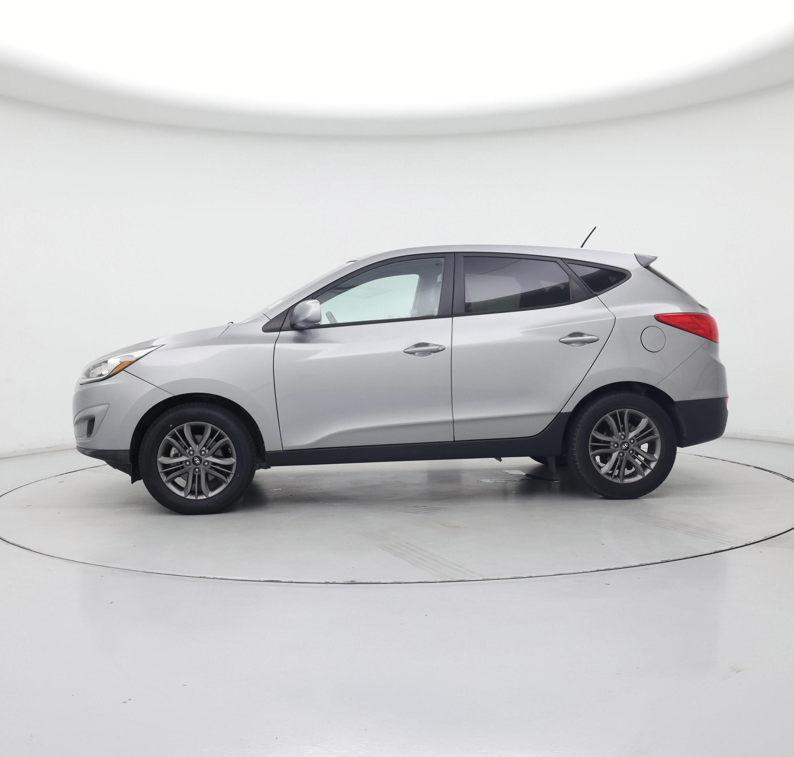 Thumbnail: 2015 Hyundai Tucson - 3