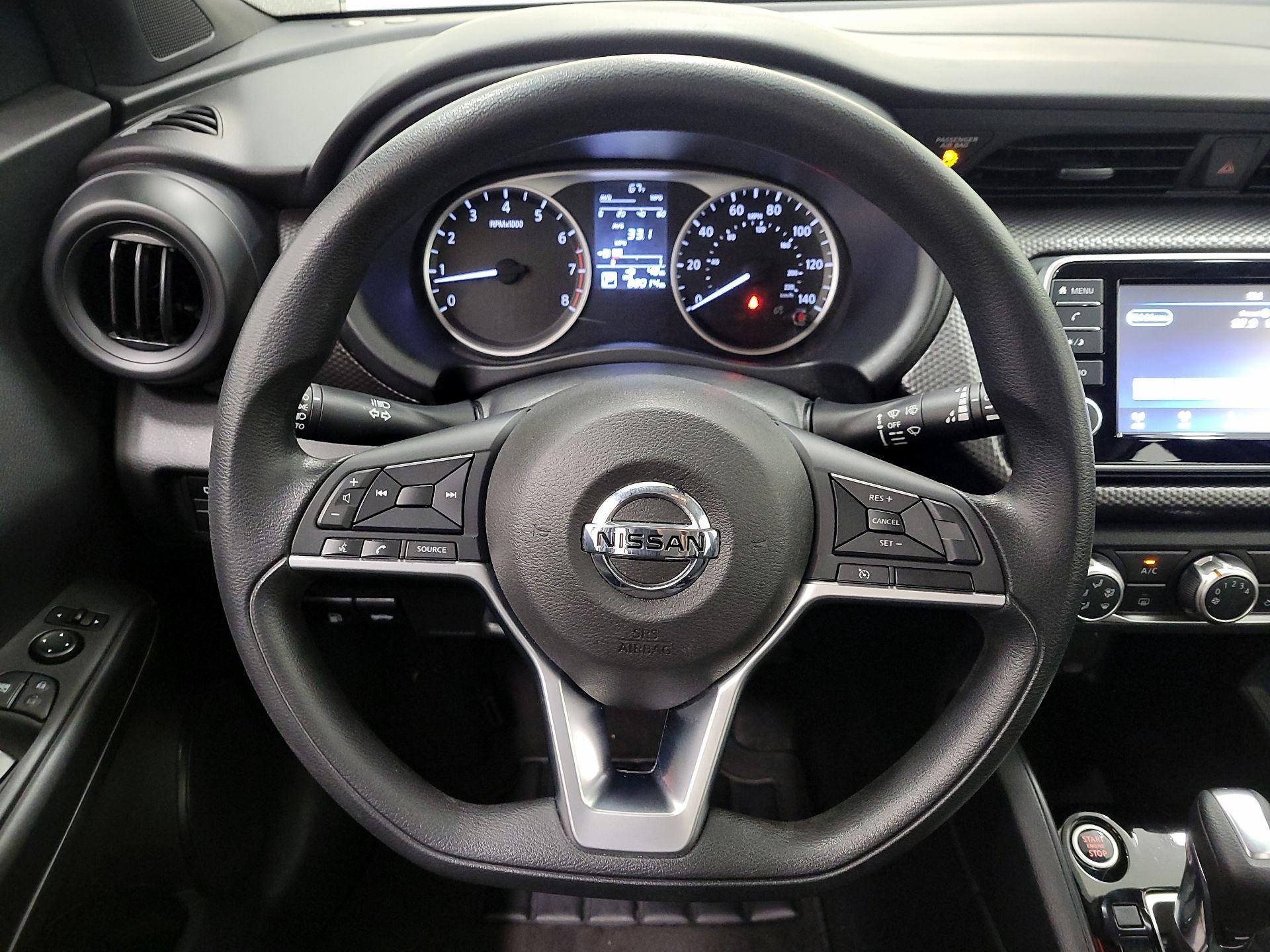 Thumbnail: 2020 Nissan Kicks - 10
