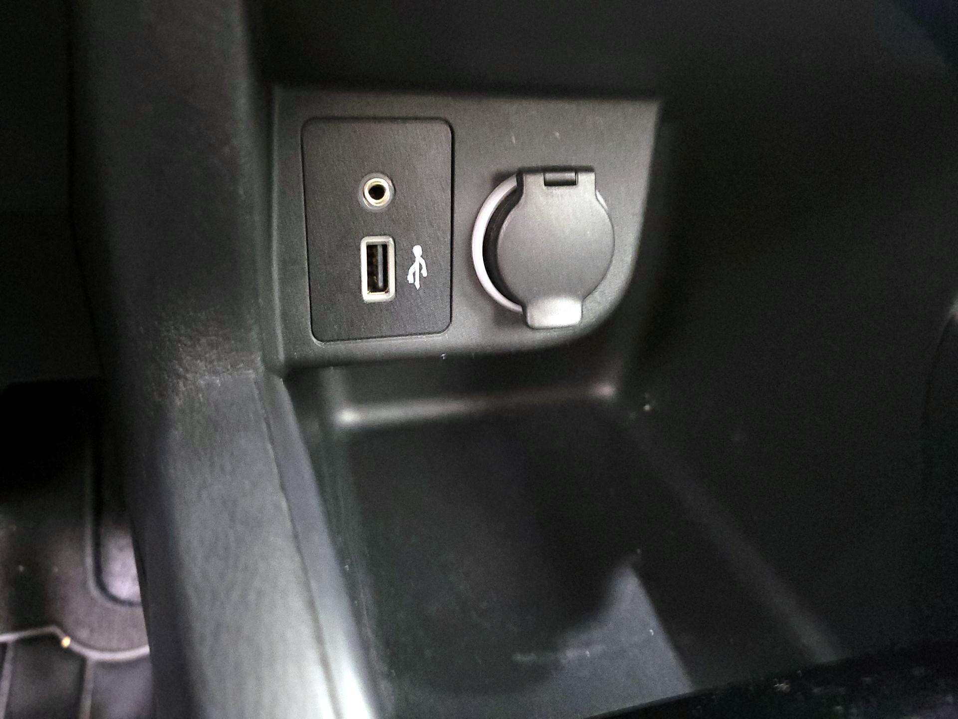 Thumbnail: 2020 Nissan Kicks - 18