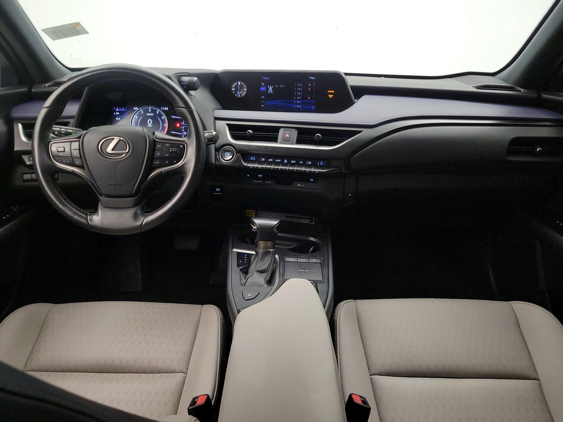 Thumbnail: 2021 Lexus UX - 9