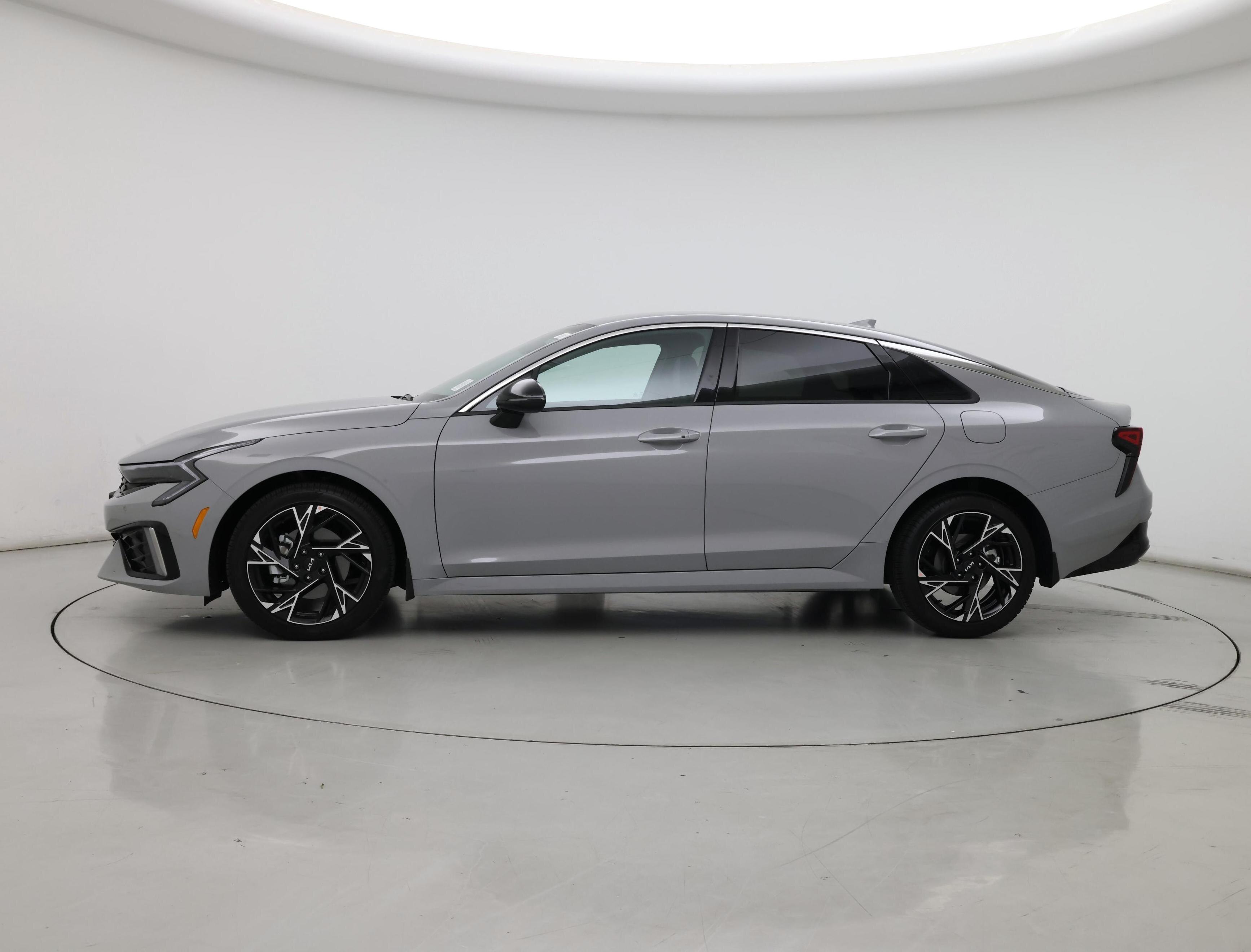 Thumbnail: 2026 Kia K5 - 3