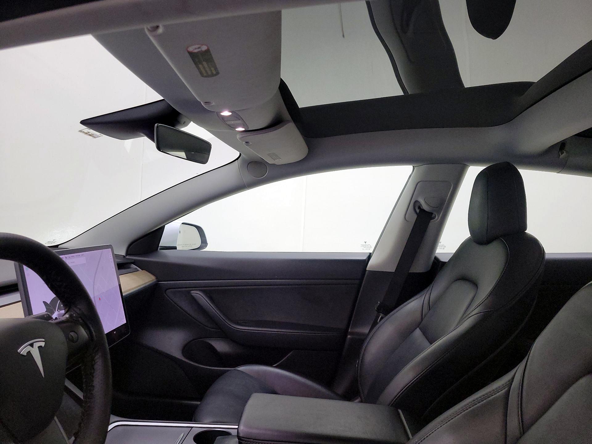 Thumbnail: 2021 Tesla Model 3 - 18